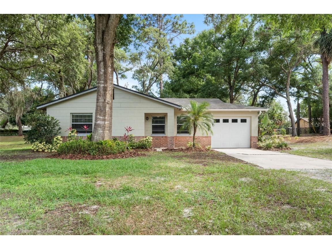 147 E Goodheart Avenue Lake Mary FL 32746 O6210852 image1