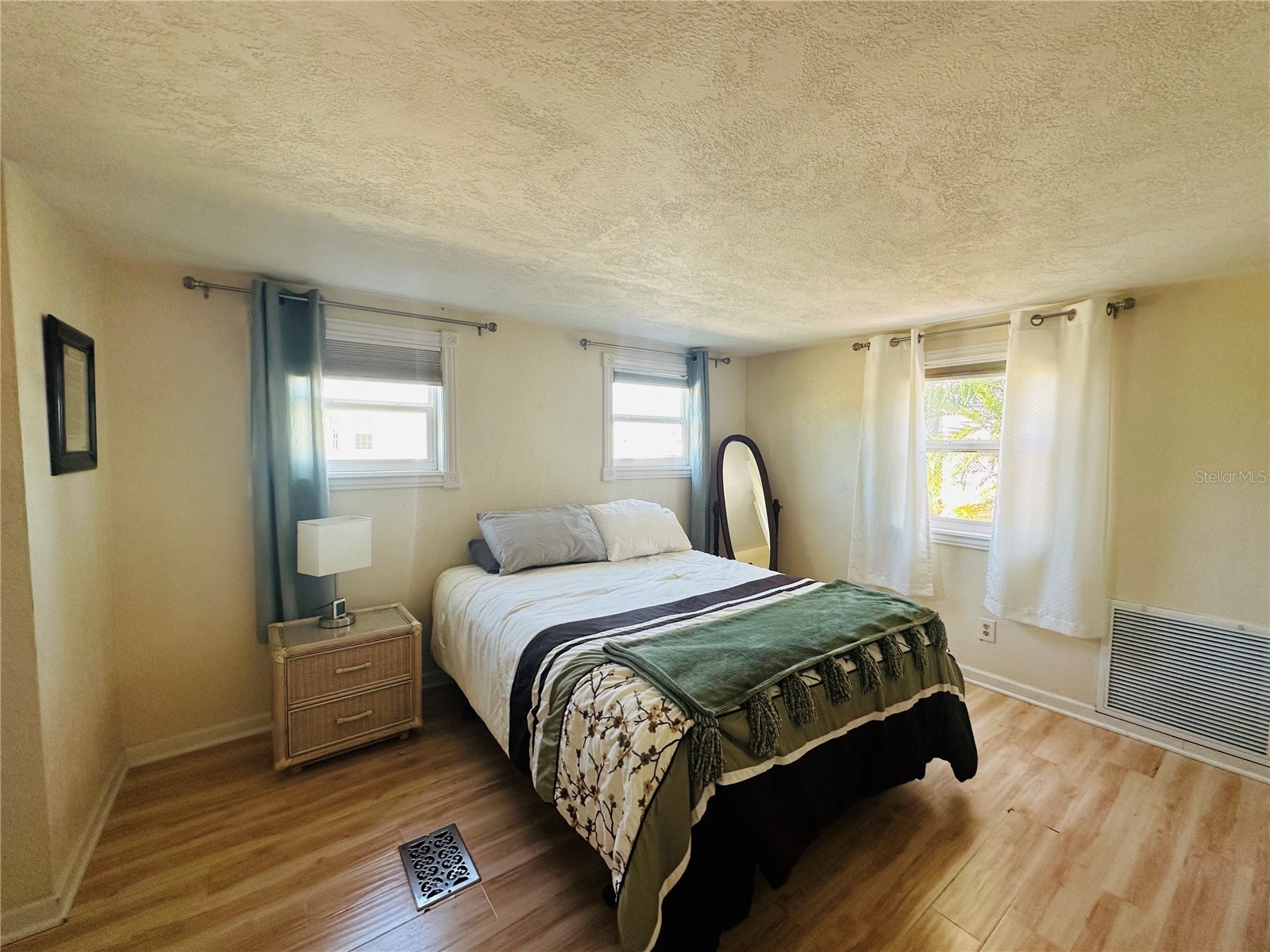 147 Maui Drive Palmetto FL 34221 A4696225 image14