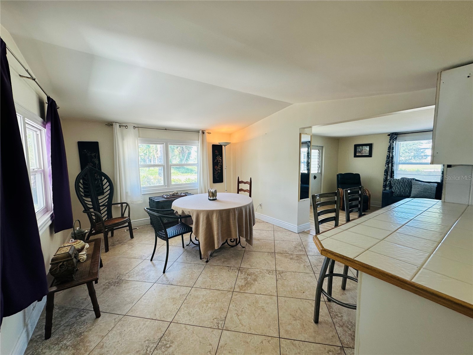 147 Maui Drive Palmetto FL 34221 A4696225 image7