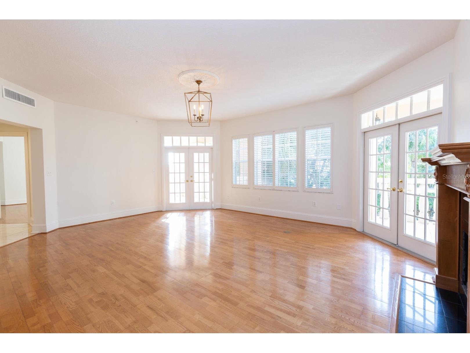 147 S Interlachen Avenue #202 Winter Park FL 32789 L4959060 image6