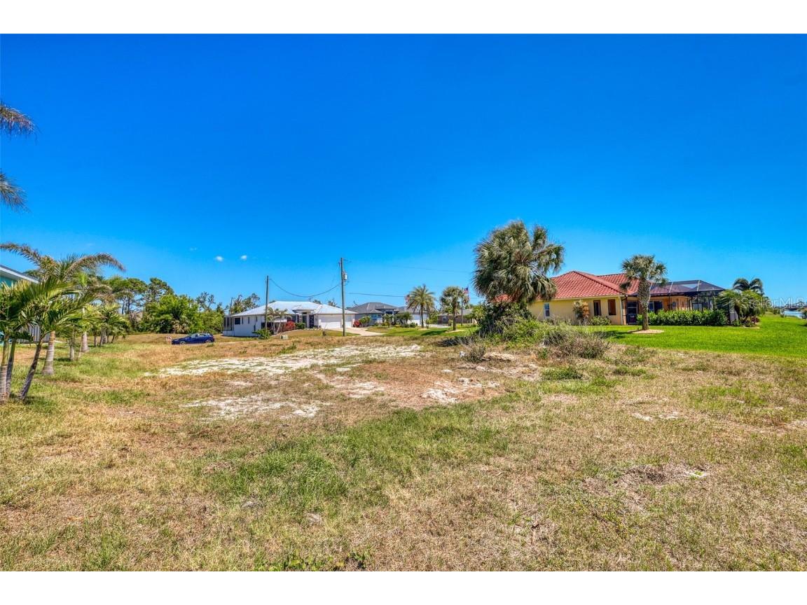 147 Tournament Road Rotonda West FL 33947 C7508450 image5