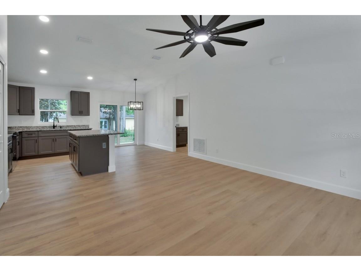 147 Waldor Avenue Orange City FL 32763 V4945759 image10