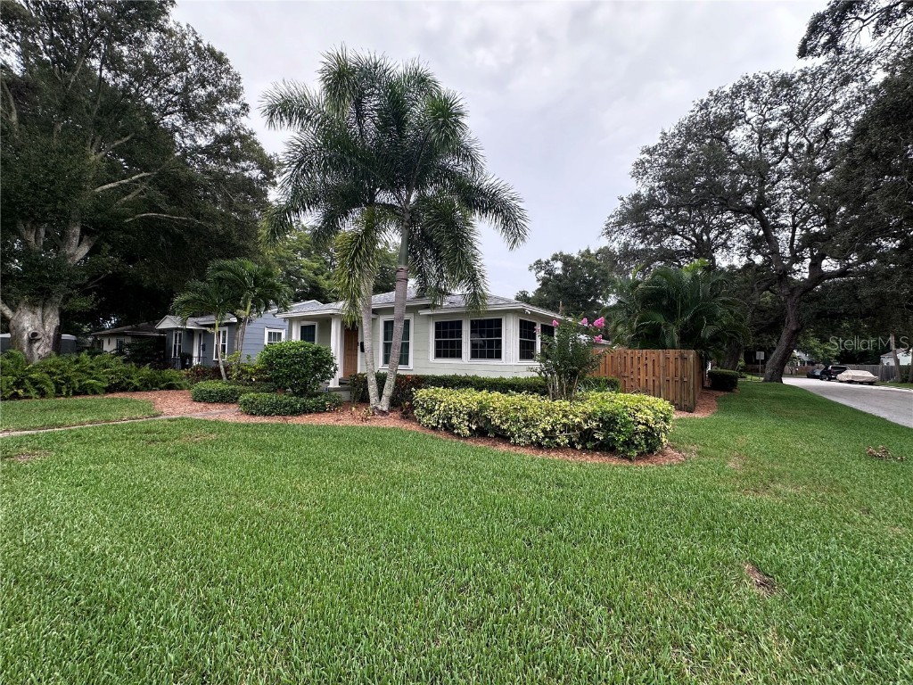 1470 27th Avenue N Saint Petersburg FL 33704 U8254430 image1