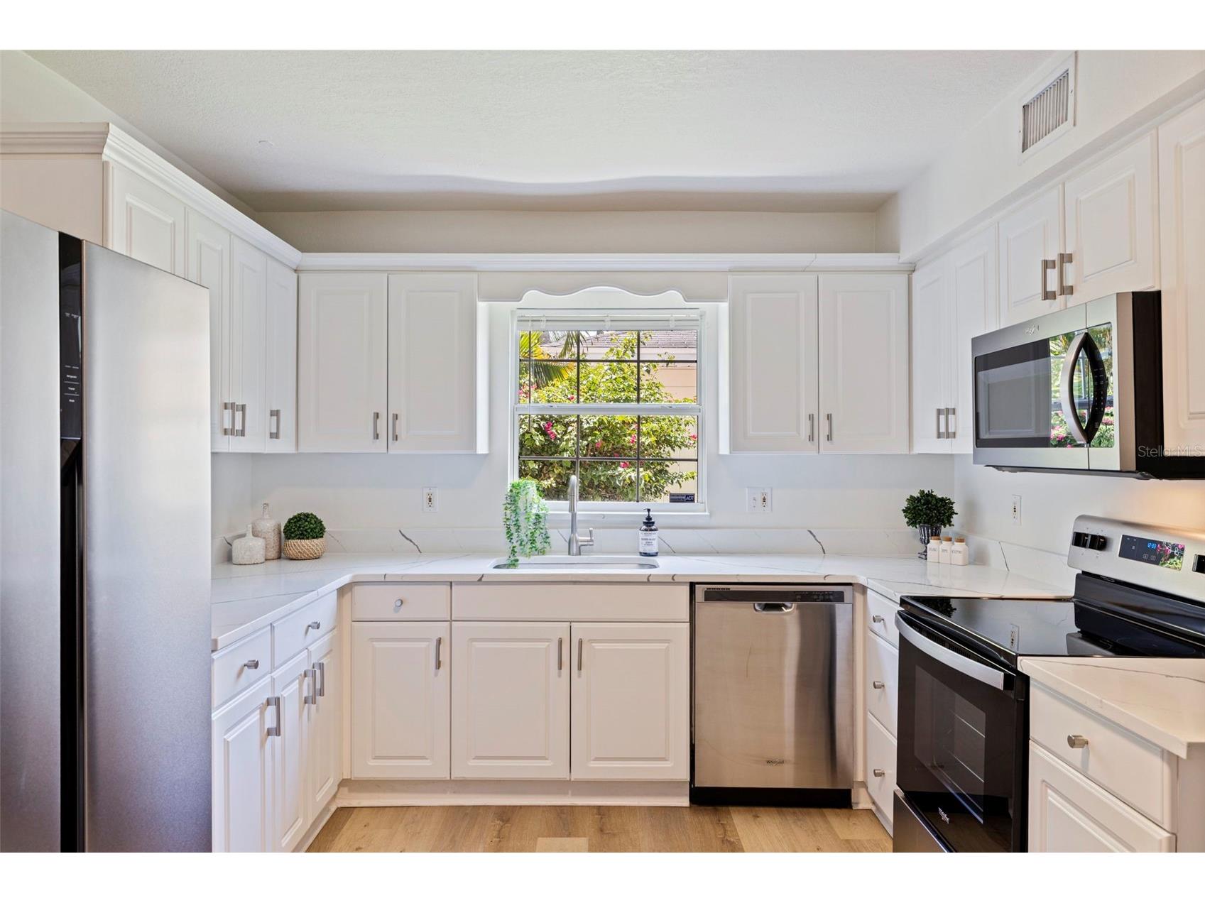 1470 28th Avenue N Saint Petersburg FL 33704 TB8516745 image11