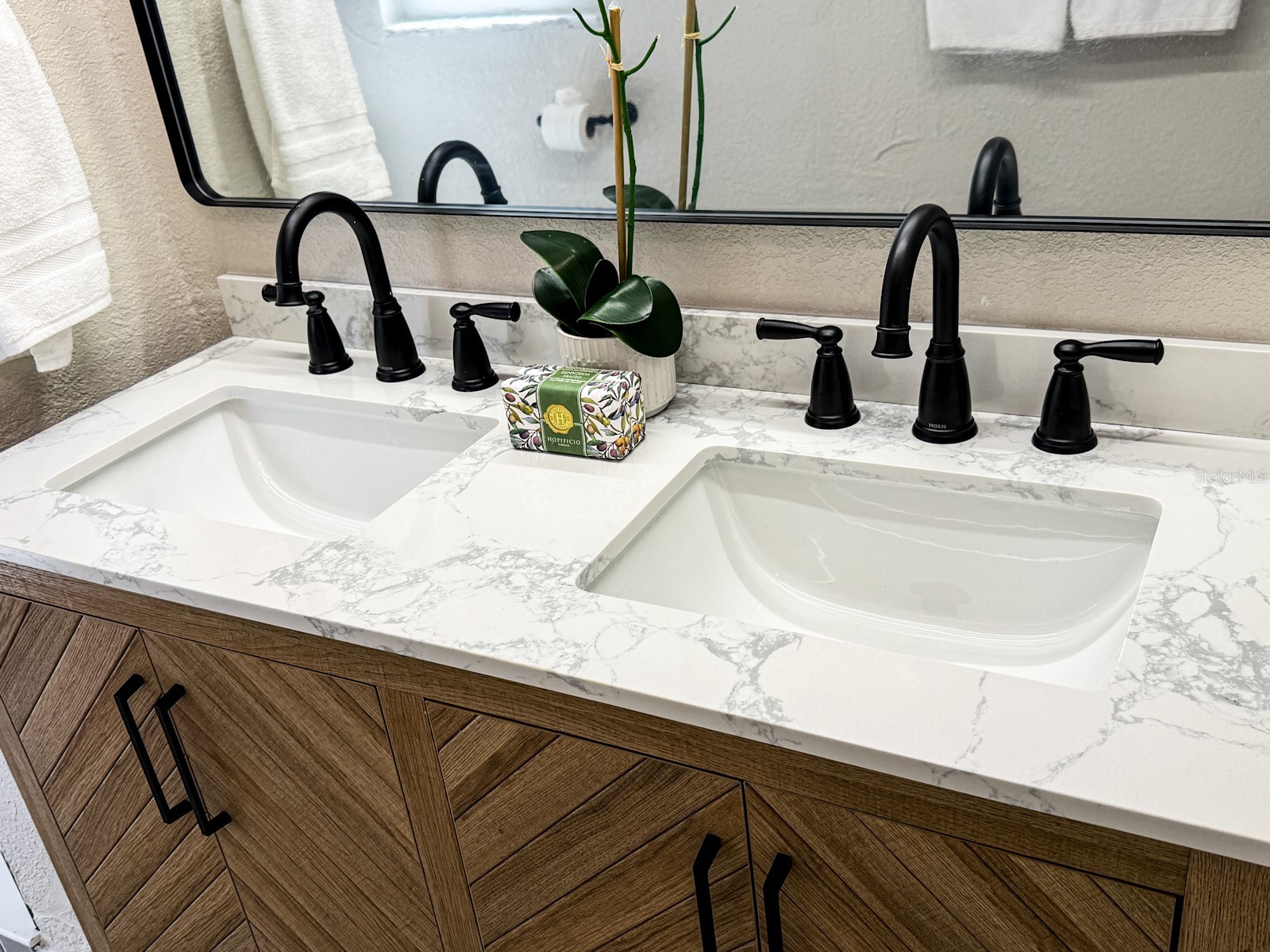 1470 Serpentine Drive S Saint Petersburg FL 33705 TB8475705 image18