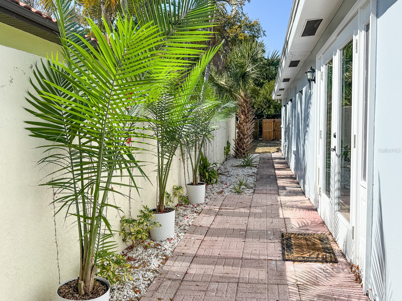 1470 Serpentine Drive S Saint Petersburg FL 33705 TB8475705 image25