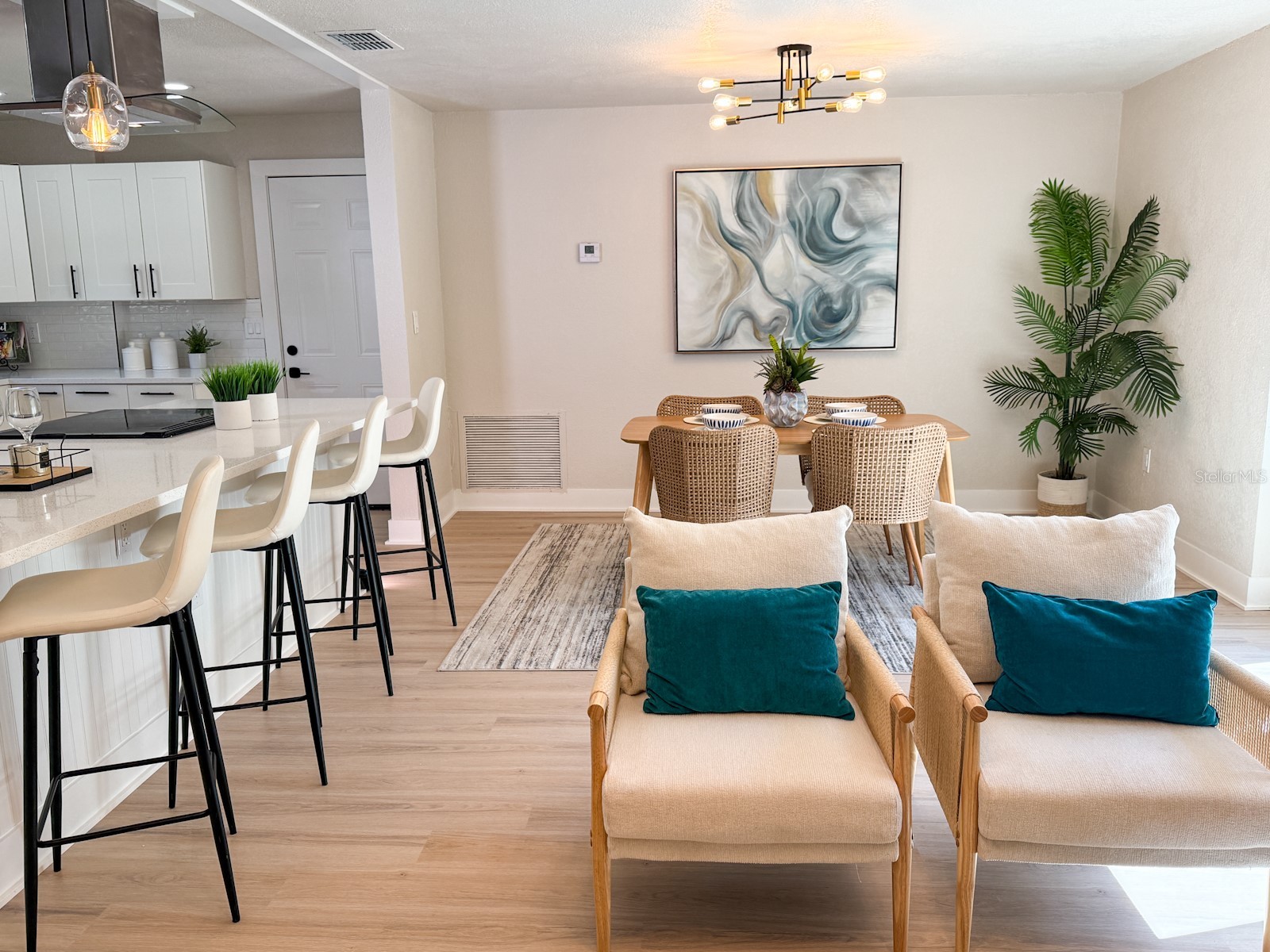 1470 Serpentine Drive S Saint Petersburg FL 33705 TB8475705 image8