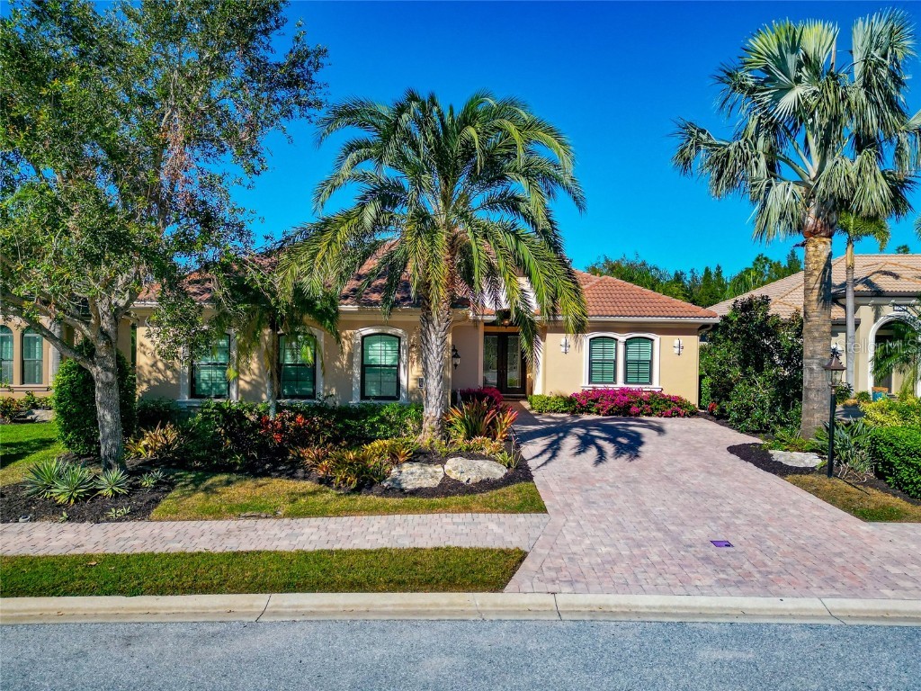 14707 Secret Harbor Place Lakewood Ranch FL 34202 A4631257 image1