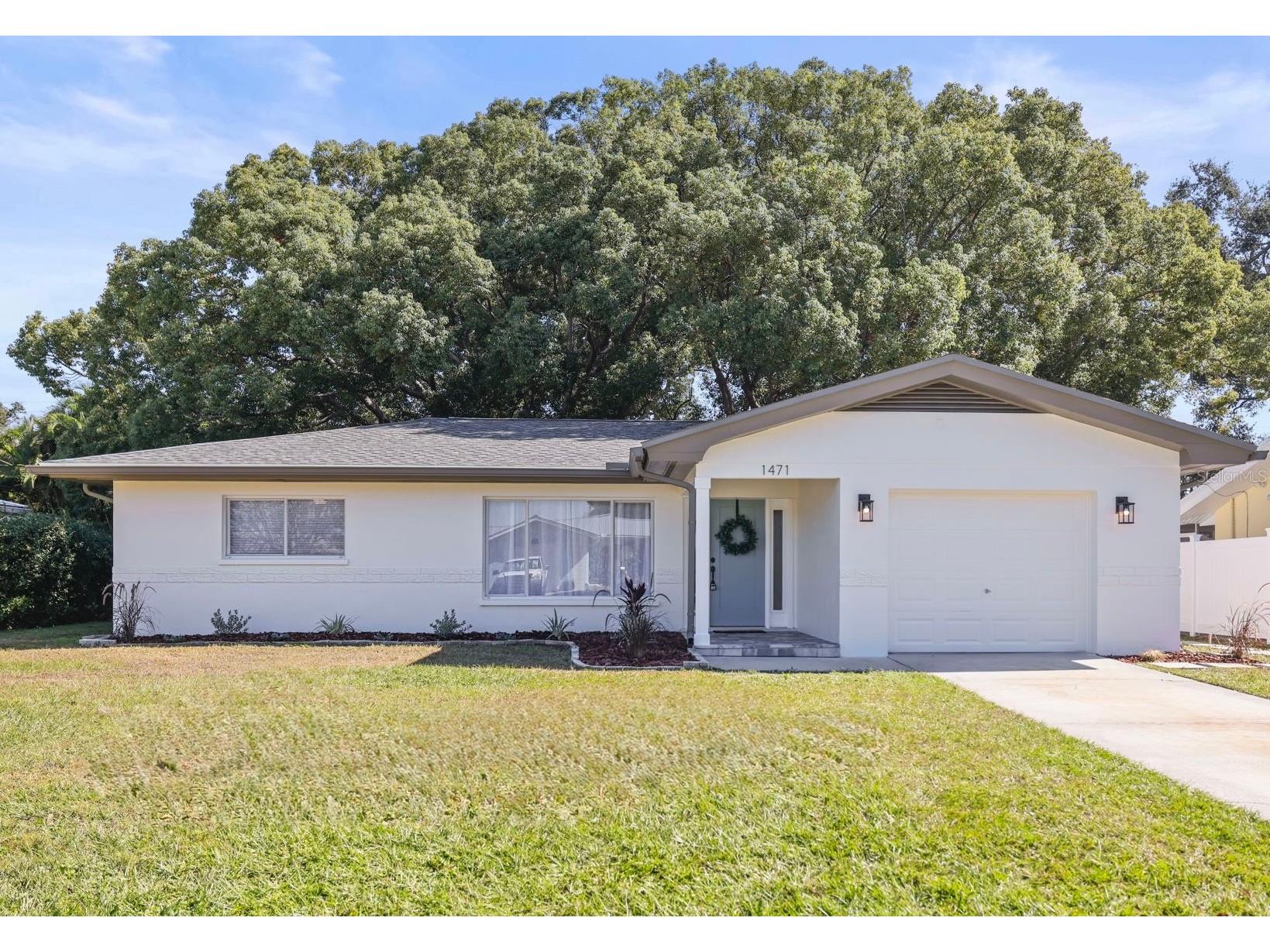 1471 Gladys Circle Dunedin FL 34698 TB8445877 image1