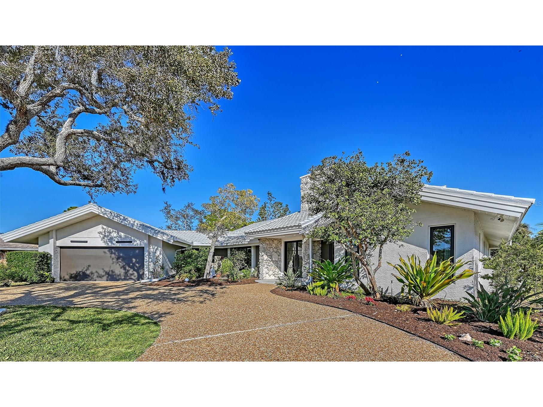 1471 Shoal Way Osprey FL 34229 A4683702 image2
