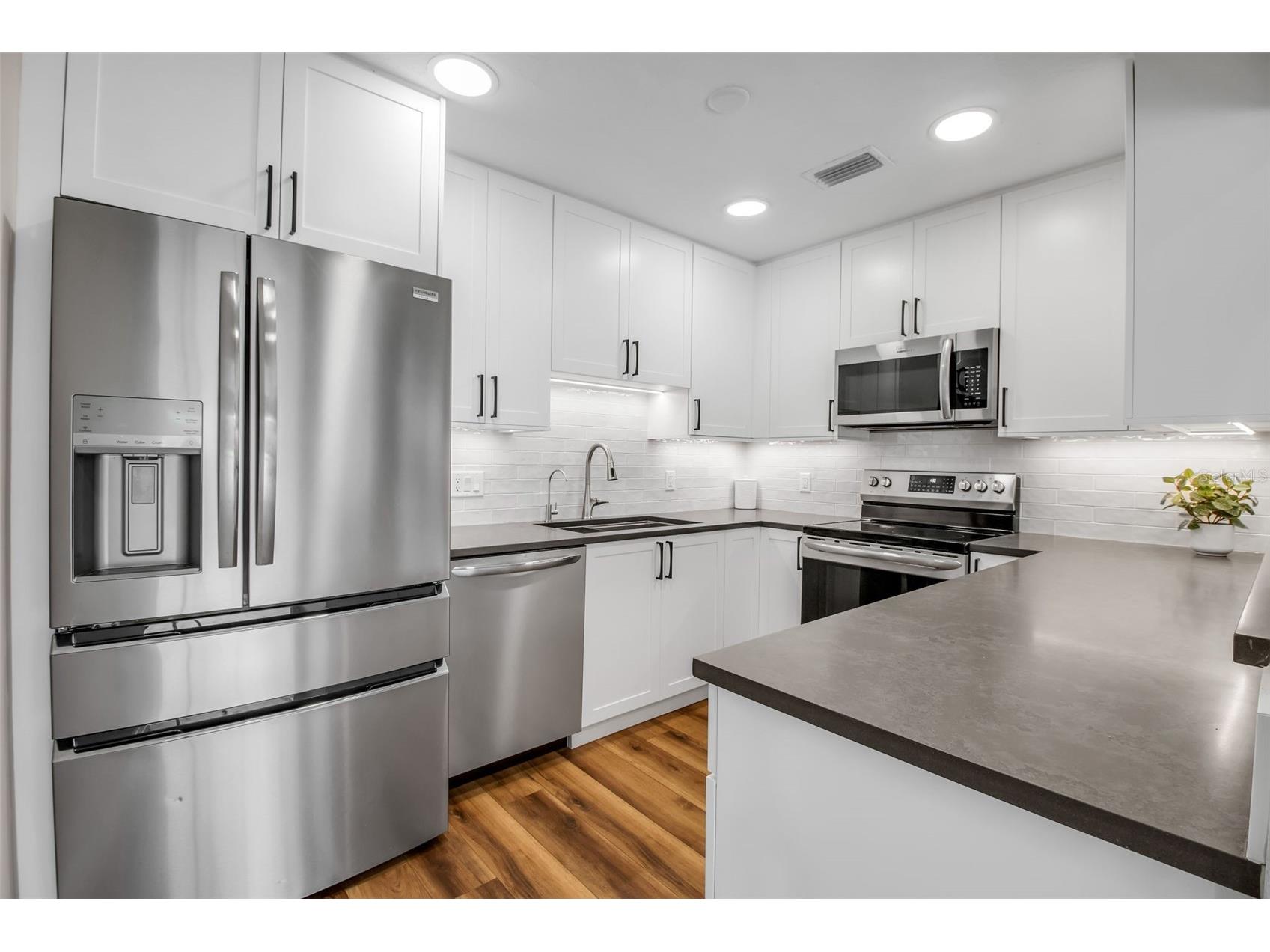 1471 Southland Road Venice FL 34293 A4678402 image10