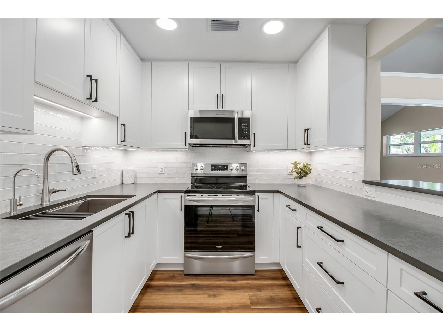 1471 Southland Road Venice FL 34293 A4678402 image11