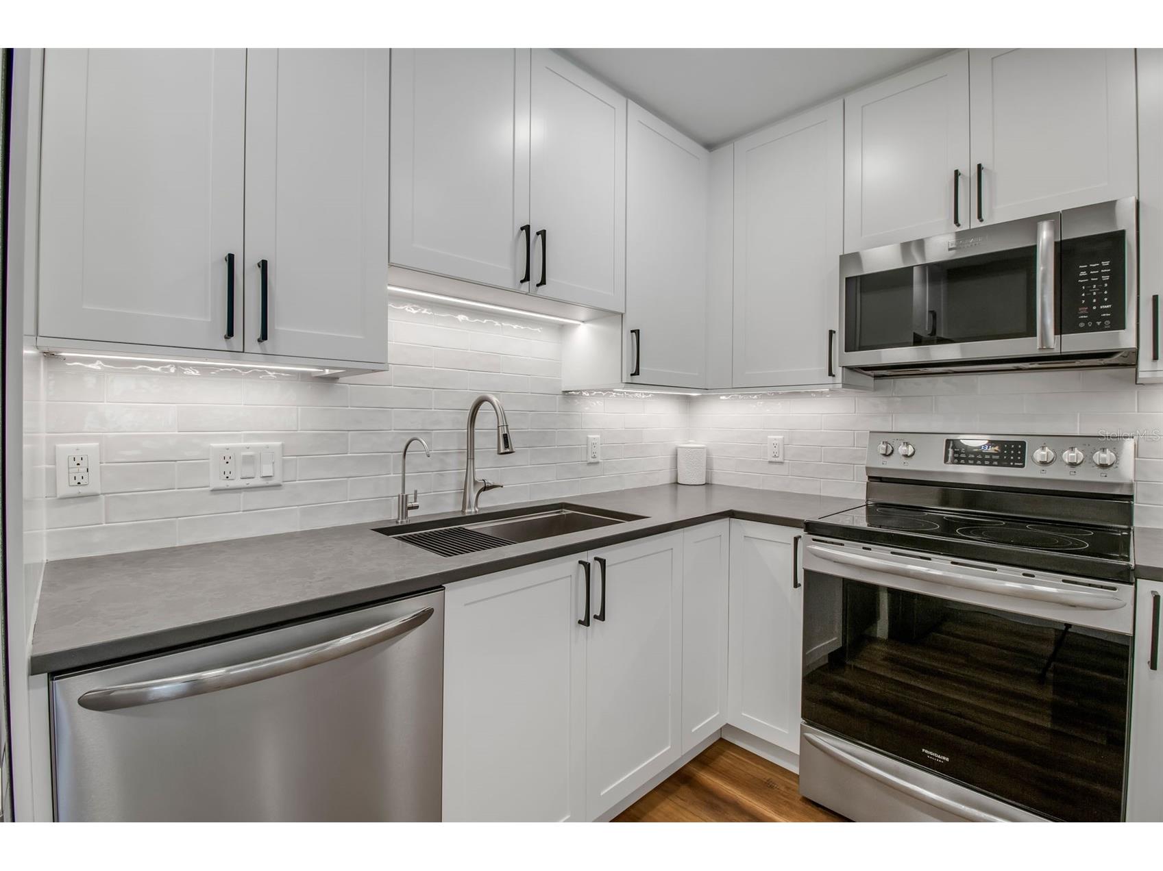 1471 Southland Road Venice FL 34293 A4678402 image9