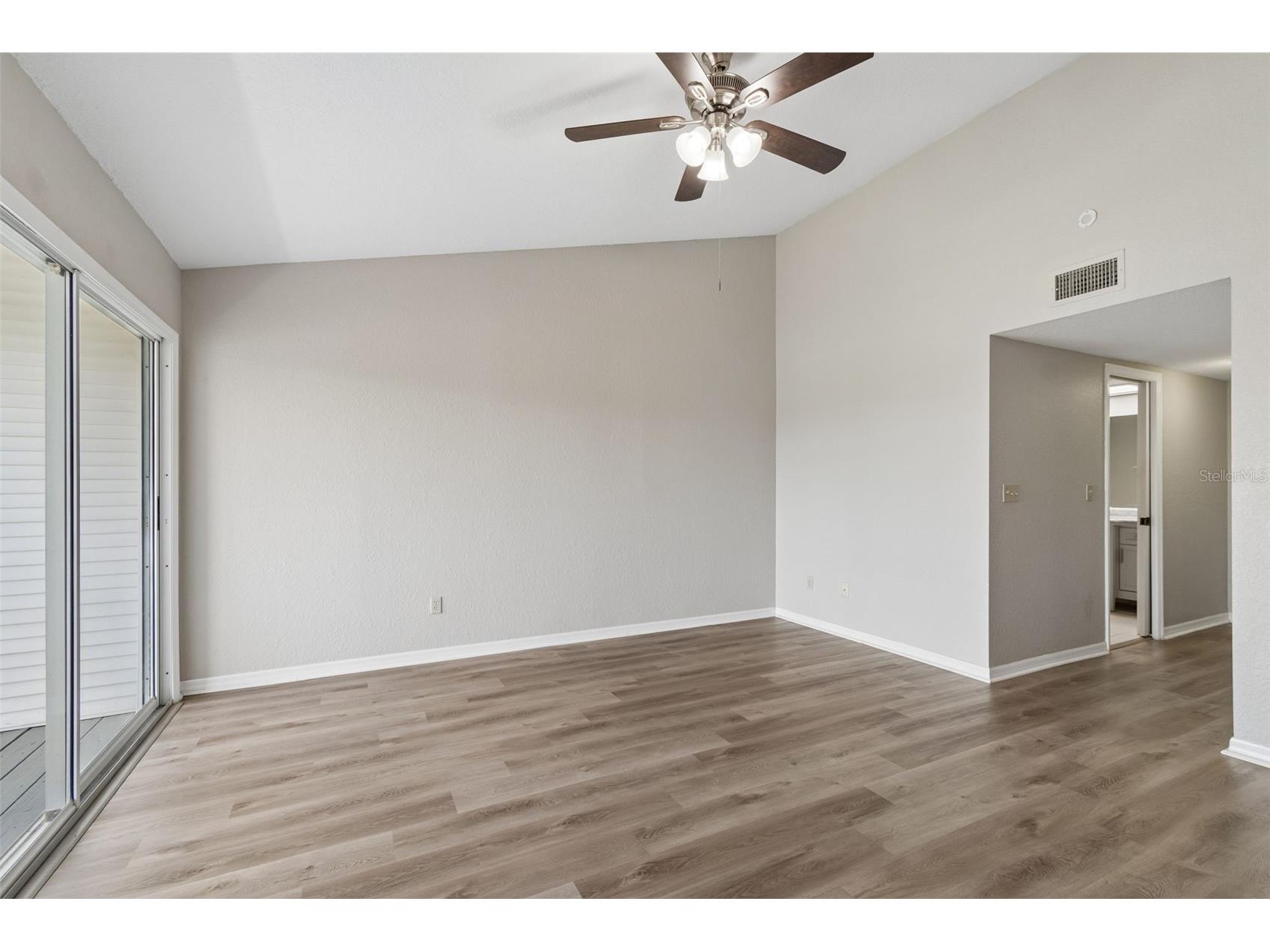 14718 Seminole Trail Seminole FL 33776 TB8498642 image28