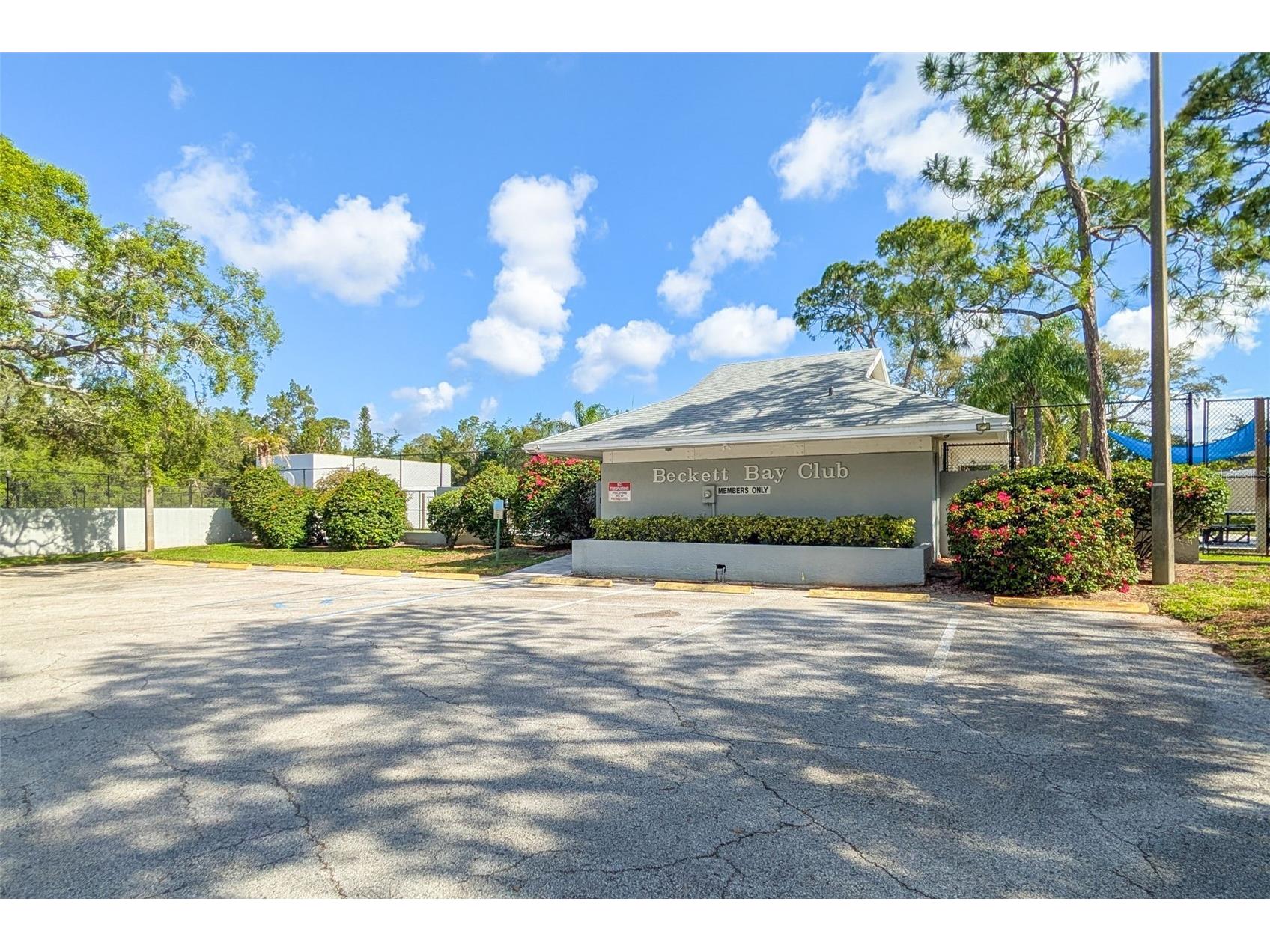 1472 Bay View Street Tarpon Springs FL 34689 TB8510180 image32