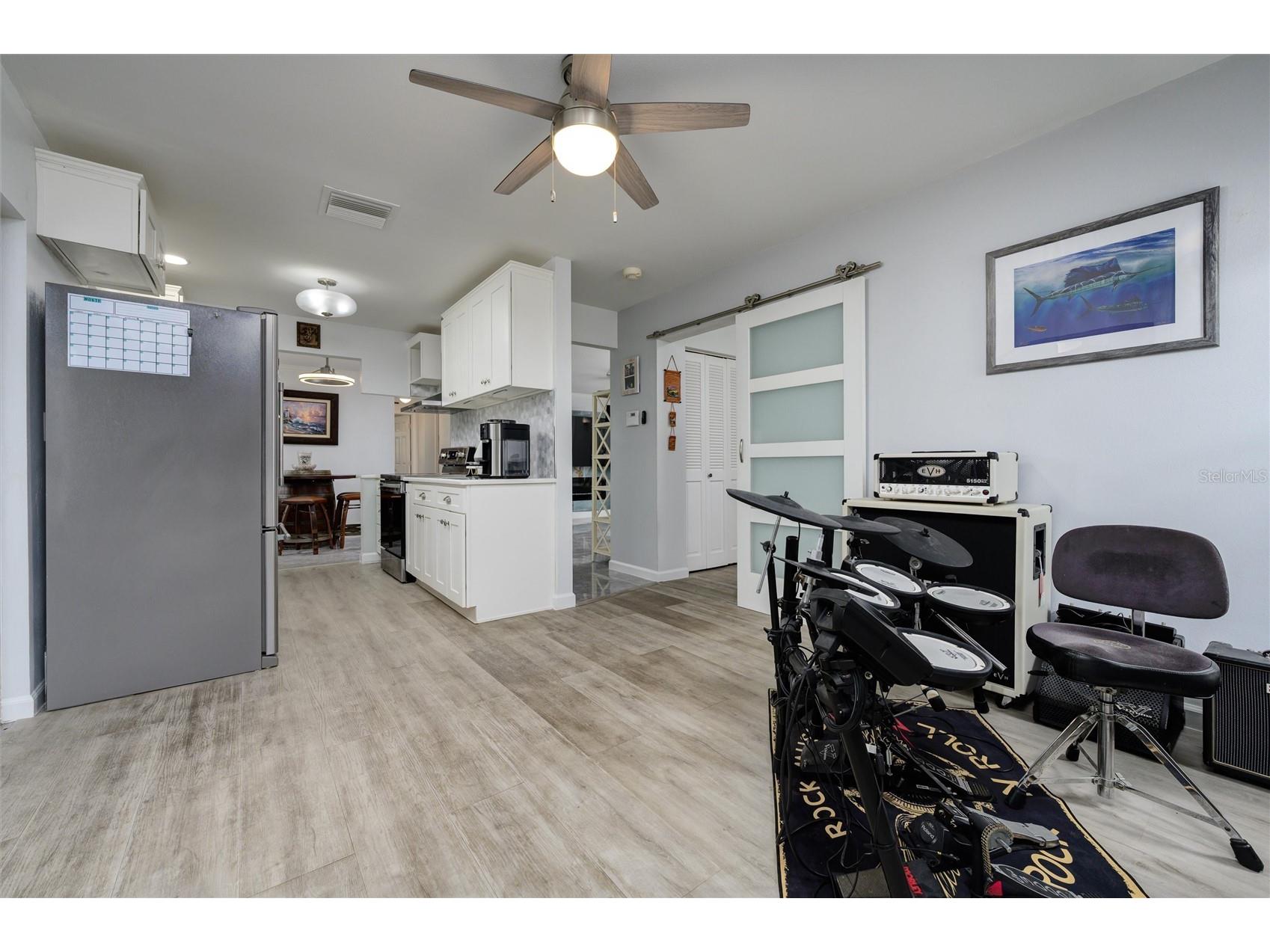 1472 Queen Anne Drive Palm Harbor FL 34684 - LAKE TARPON TB8511470 image13