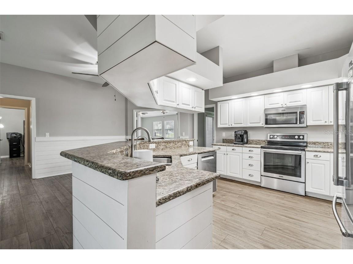 14721 Scharber Road Dade City FL 33525 W7880852 image27