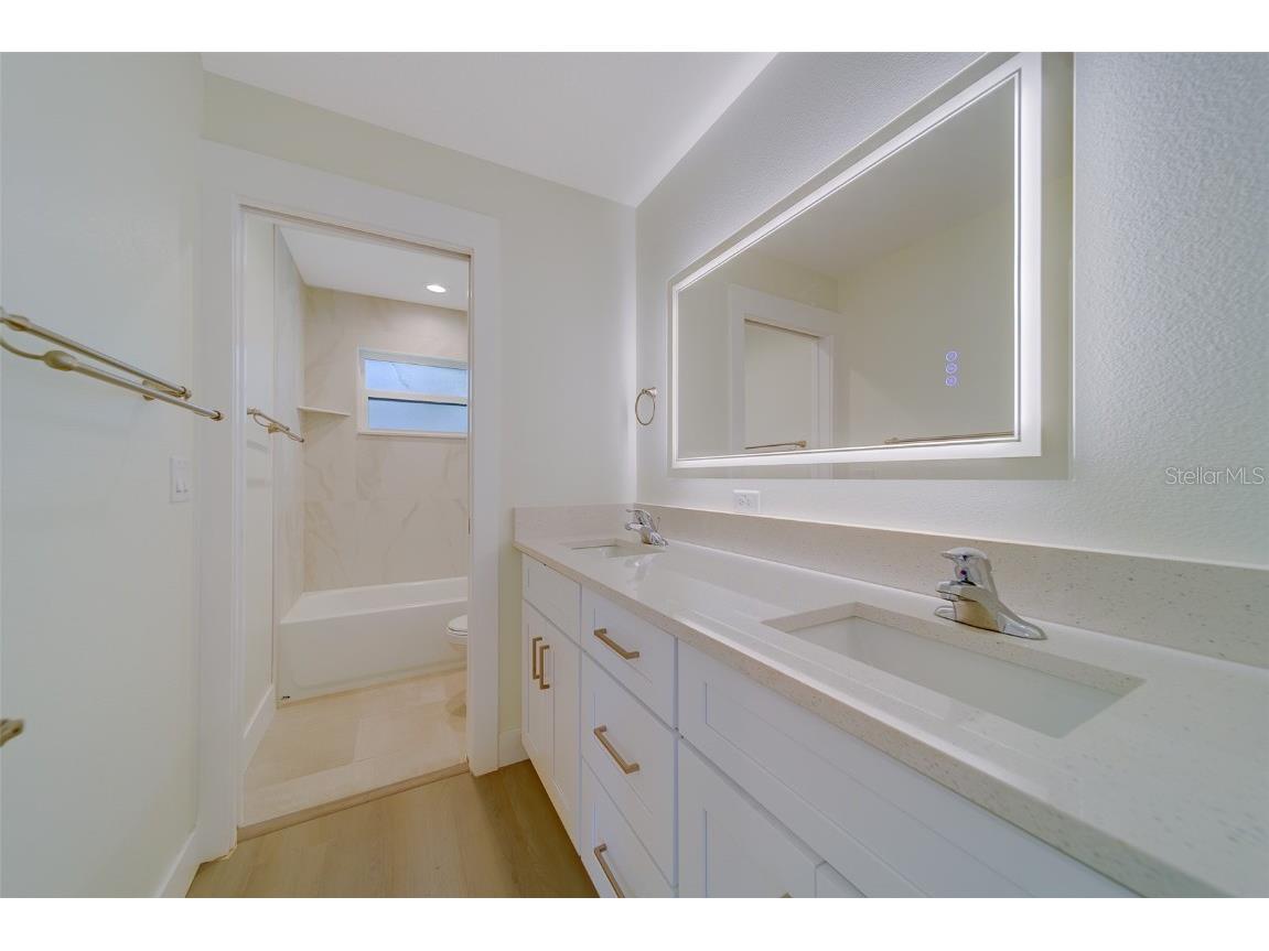 14723 Sunset Drive Largo FL 33774 TB8434350 image10