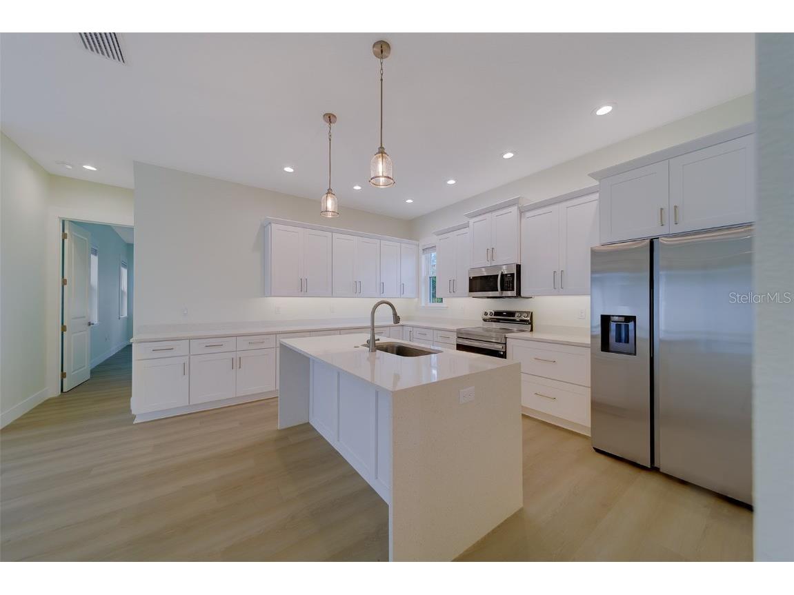 14723 Sunset Drive Largo FL 33774 TB8434350 image32