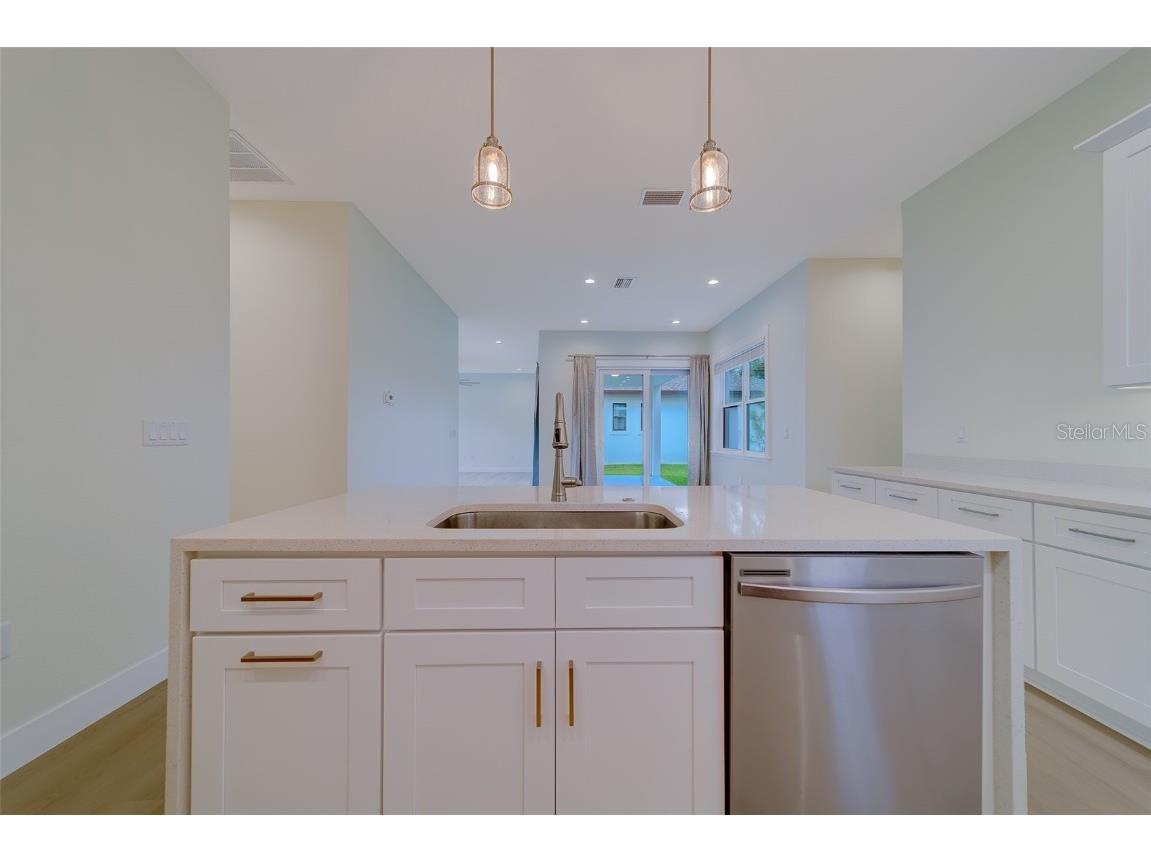 14723 Sunset Drive Largo FL 33774 TB8434350 image35