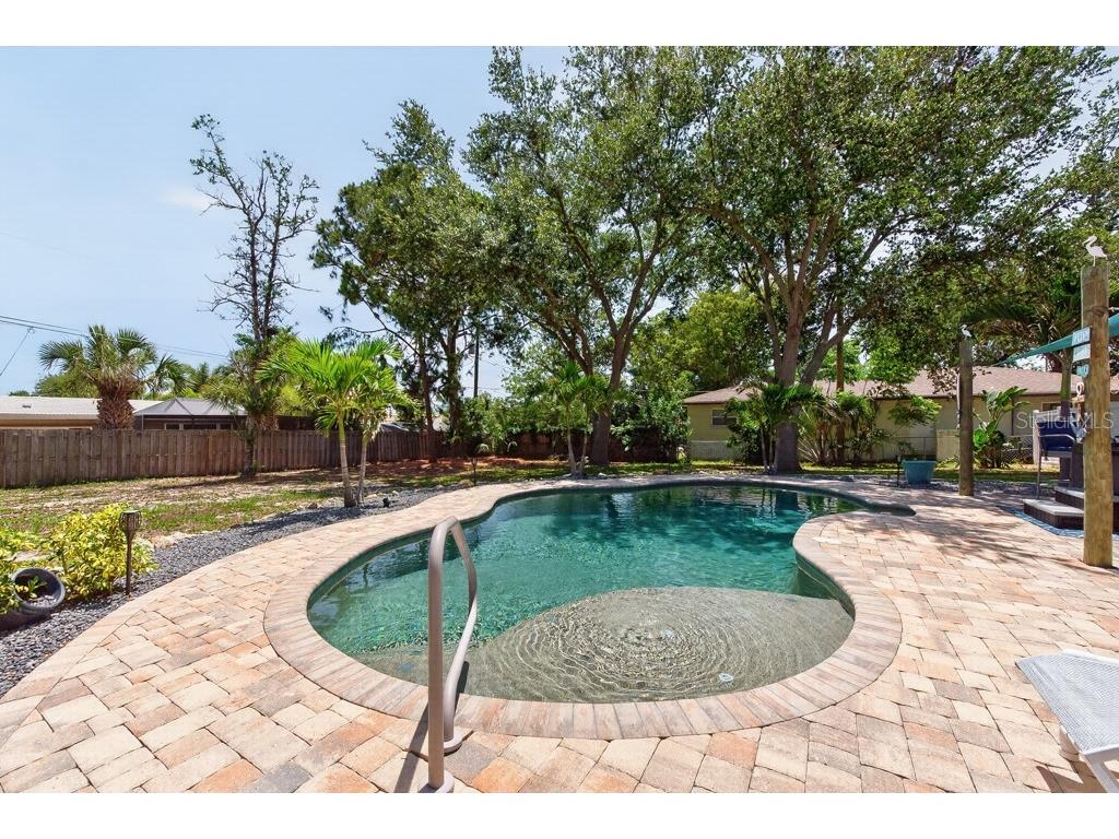 14728 Bay Drive Largo FL 33774 TB8513588 image47