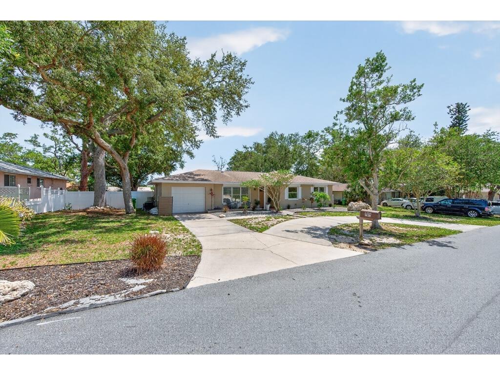 14728 Bay Drive Largo FL 33774 TB8513588 image61
