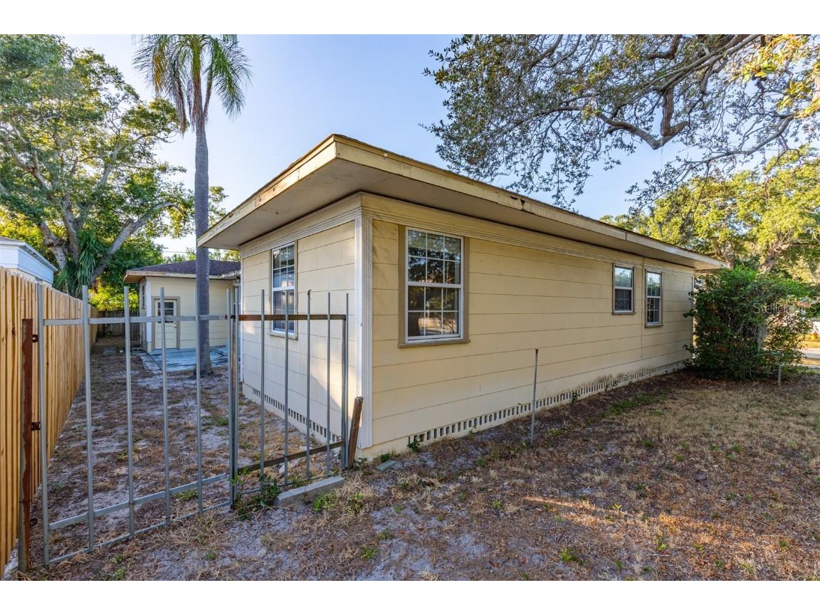 1473 Maple Street Clearwater FL 33755 TB8441440 image59