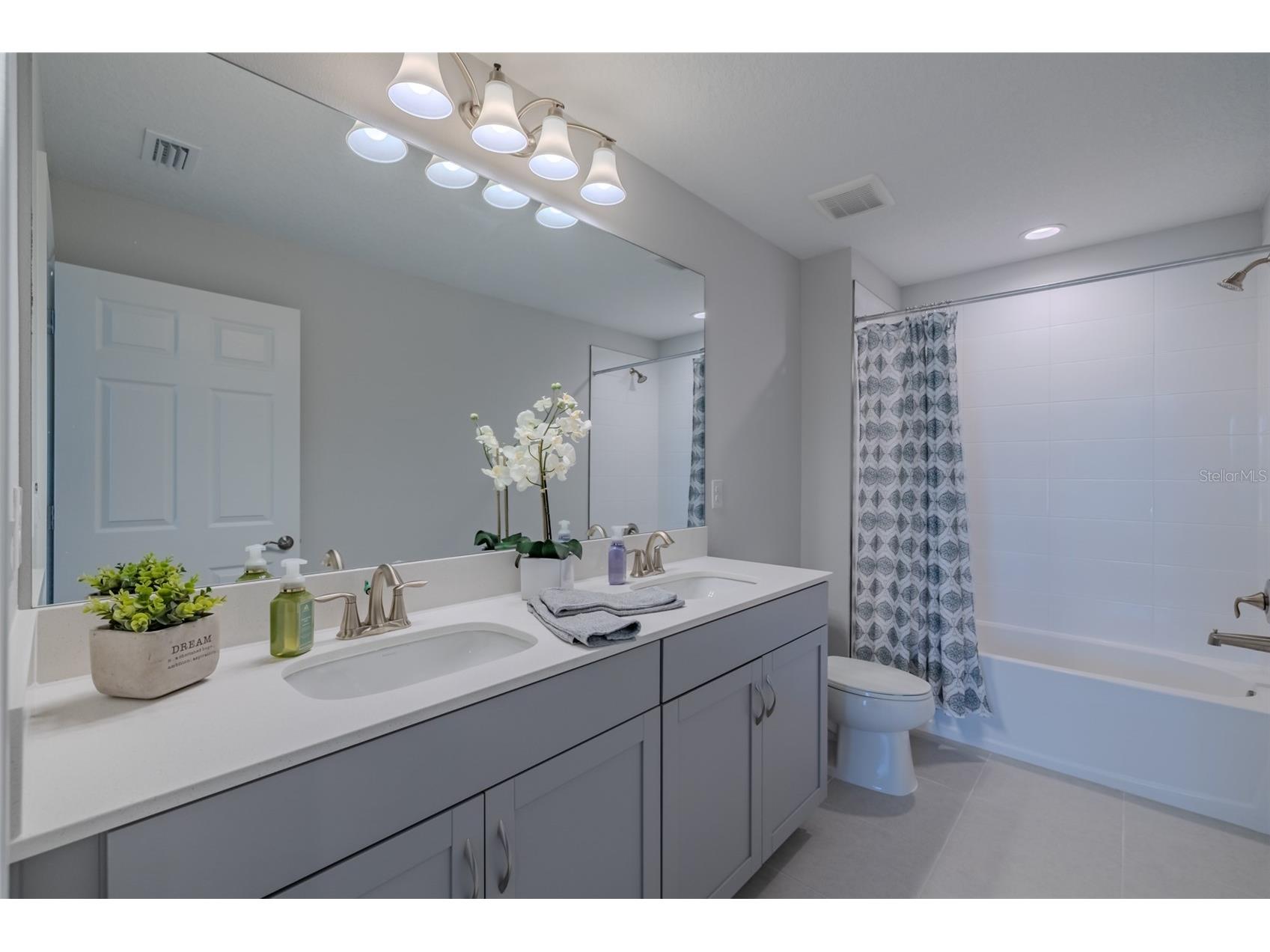 14733 Gallop Run Drive Lithia FL 33547 TB8500899 image32