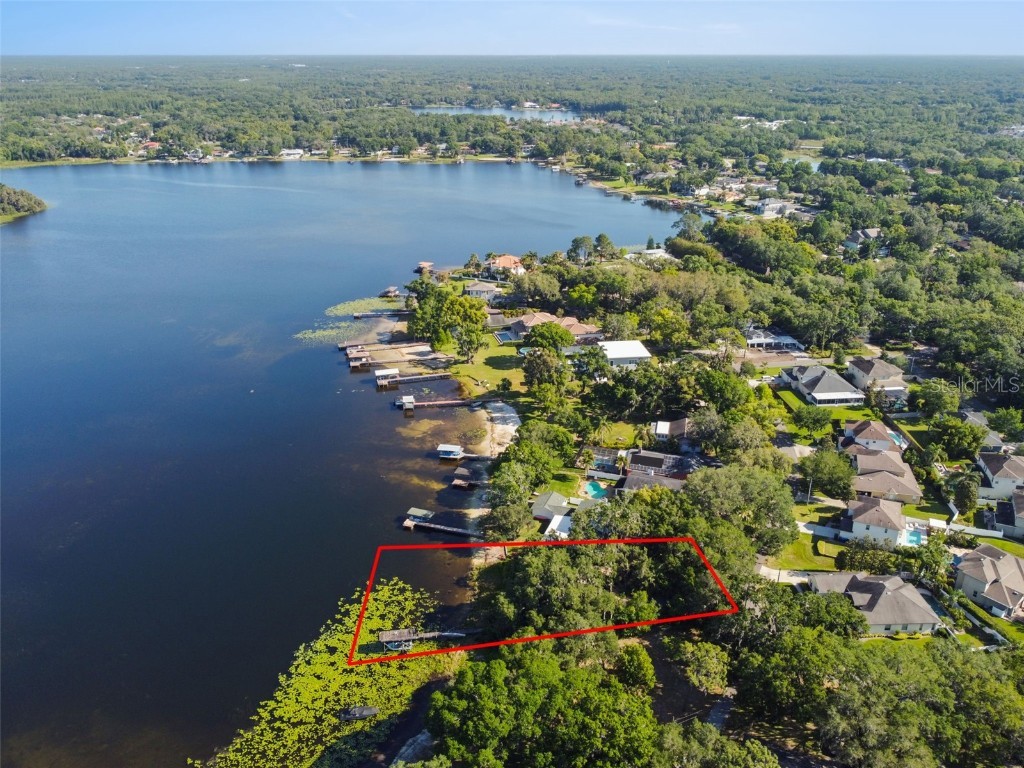 14738 Lake Magdalene Circle Tampa FL 33613 - LAKE MAGDALENE U8238734 image1
