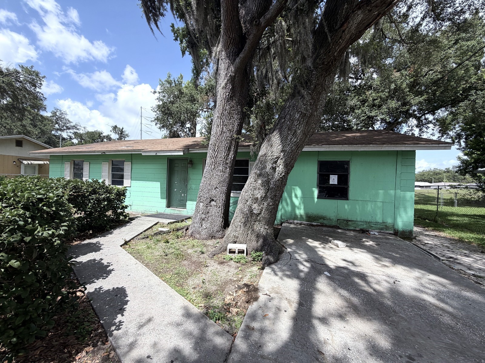 14741 12th Street Dade City FL 33523 W7886360 image1
