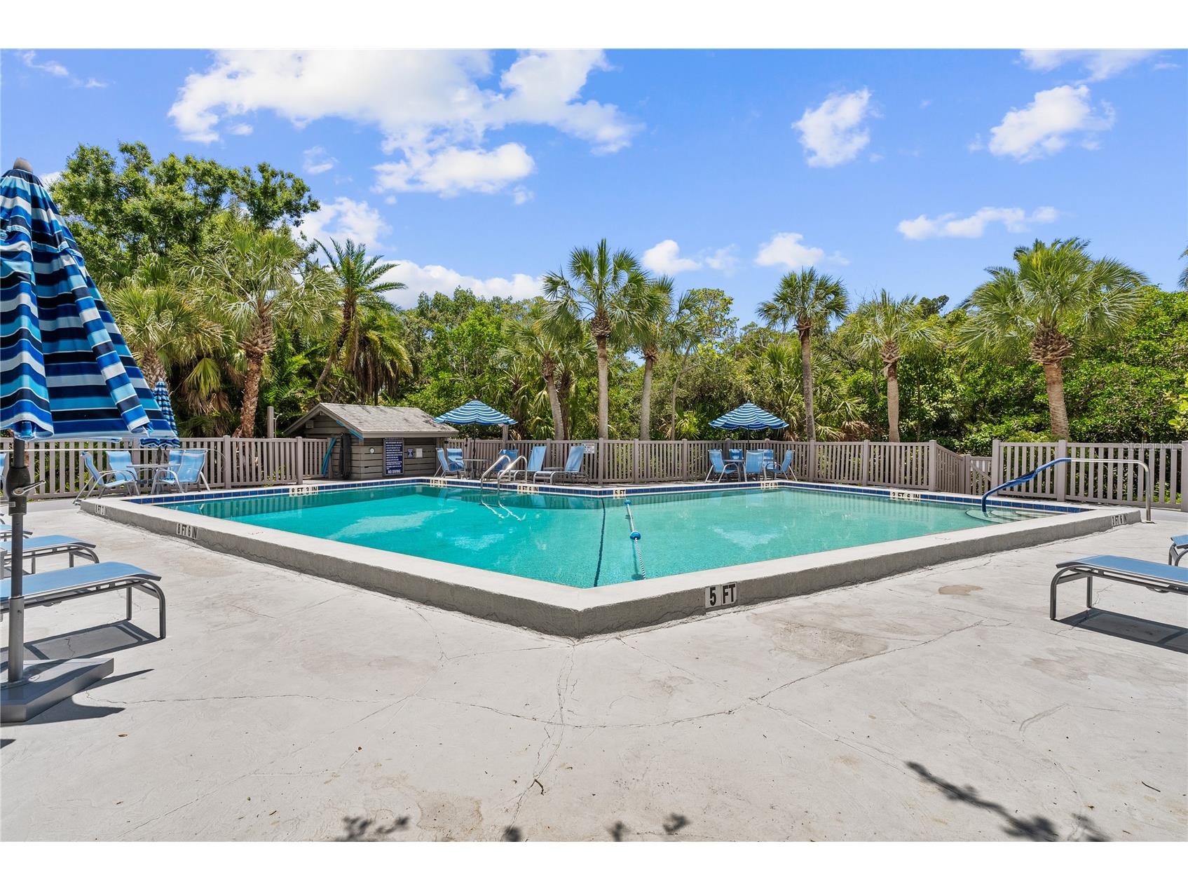 1475 Landings Circle #43 Sarasota FL 34231 A4694471 image37