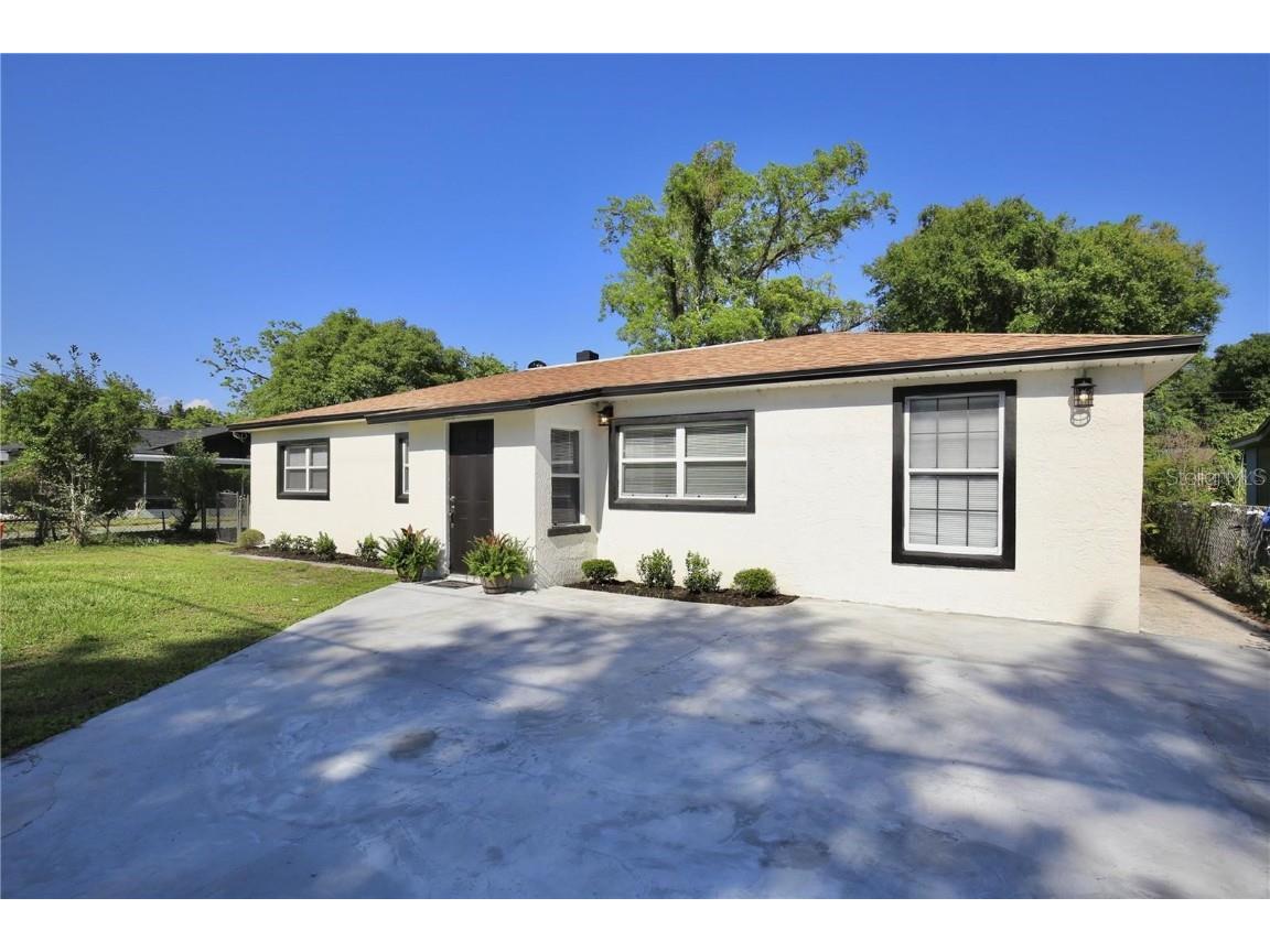 1475 Lowrie Avenue Orlando FL 32805 O6293282 image1