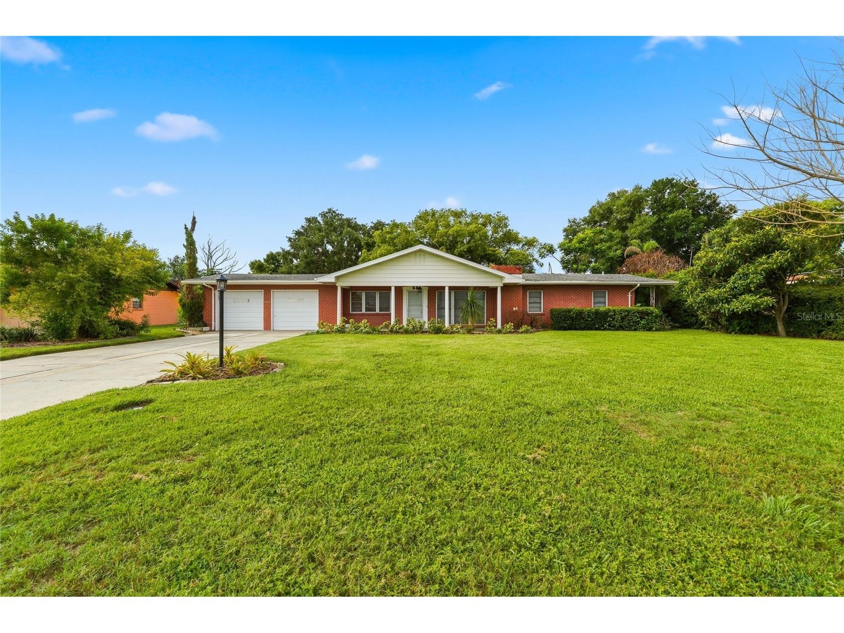 1475 S Lake Howard Drive Winter Haven FL 33880 - LAKE HOWARD L4963275 image2