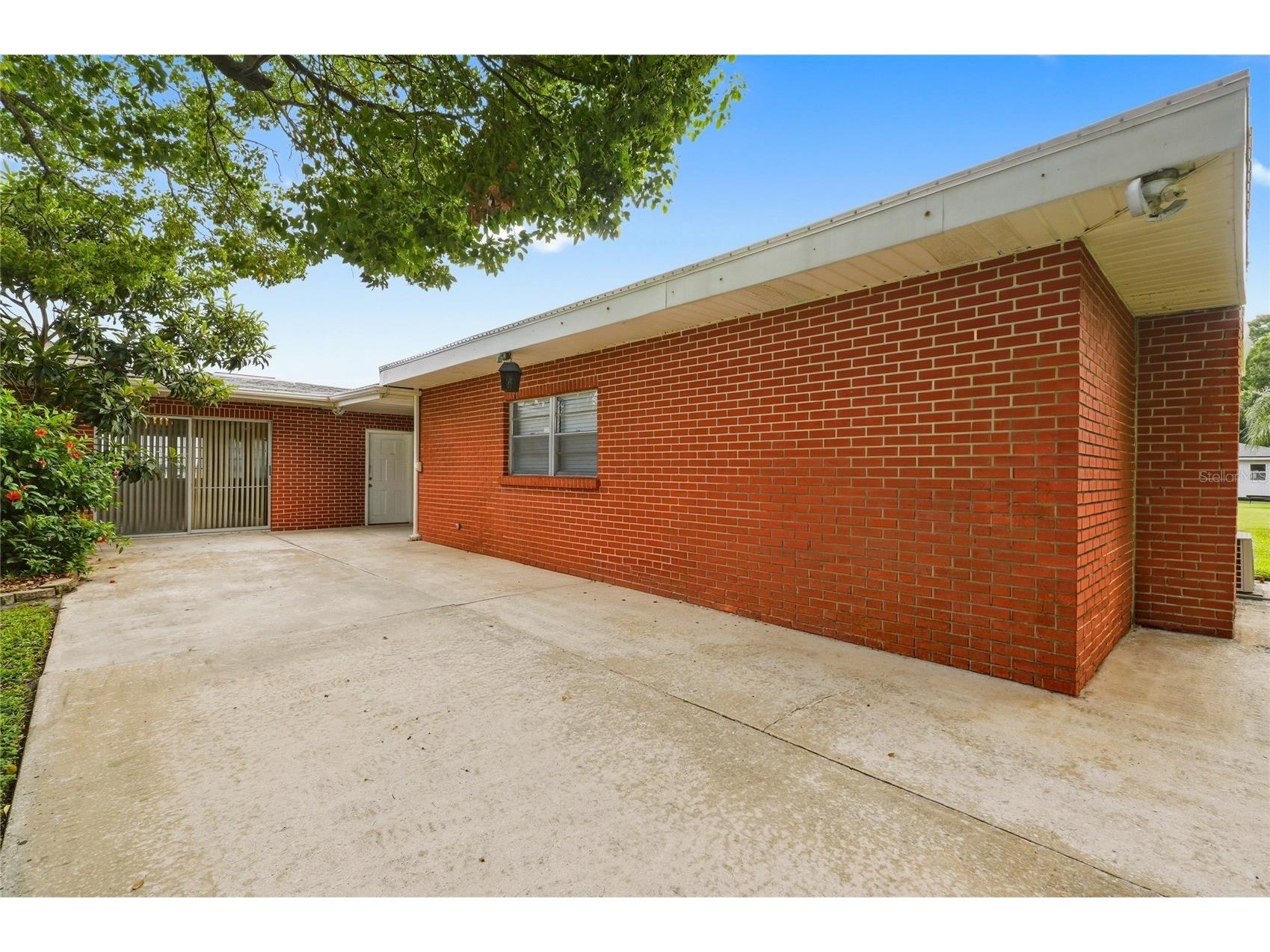 1475 S Lake Howard Drive Winter Haven FL 33880 - LAKE HOWARD L4963275 image52