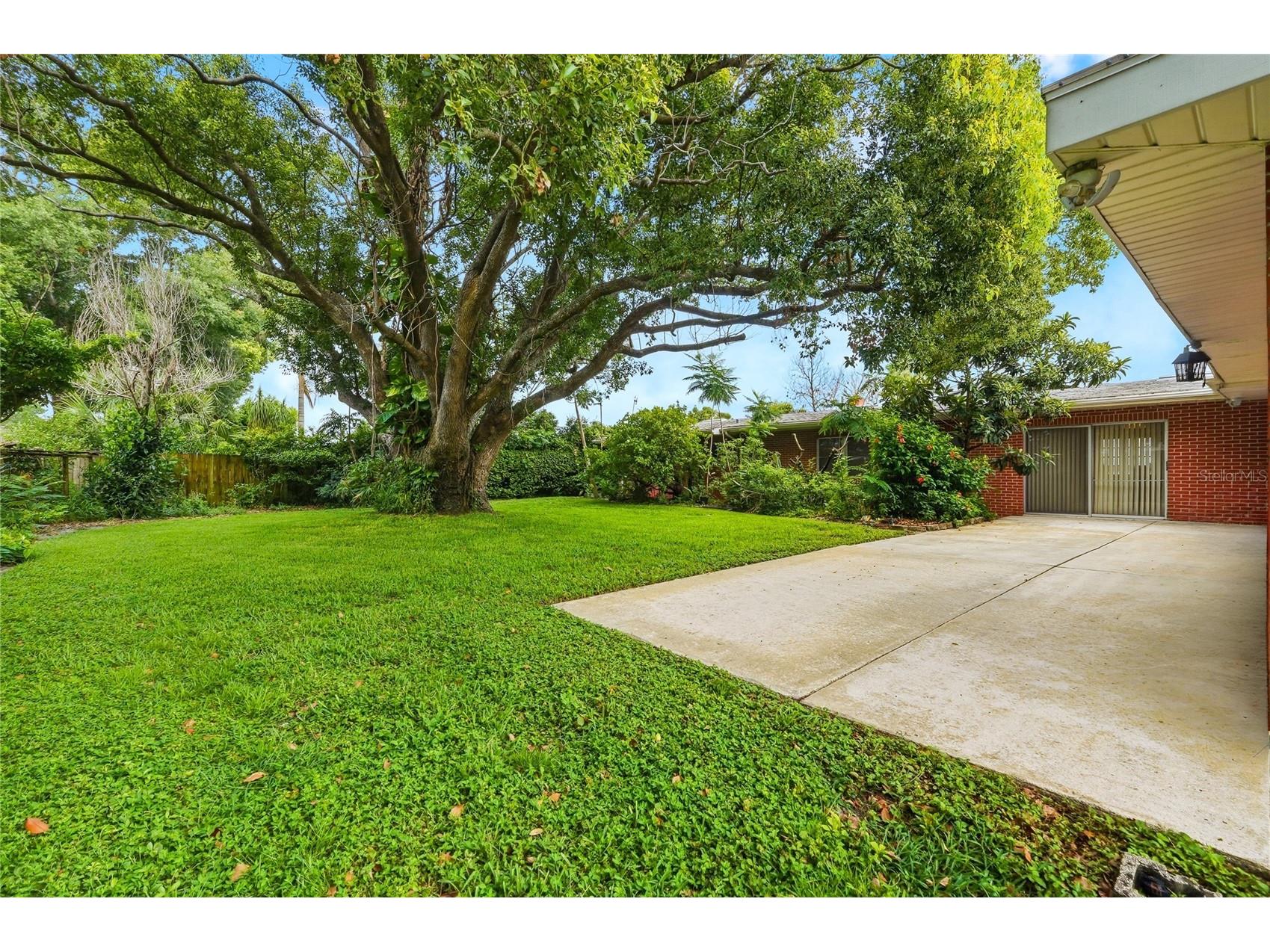 1475 S Lake Howard Drive Winter Haven FL 33880 - LAKE HOWARD L4963275 image53