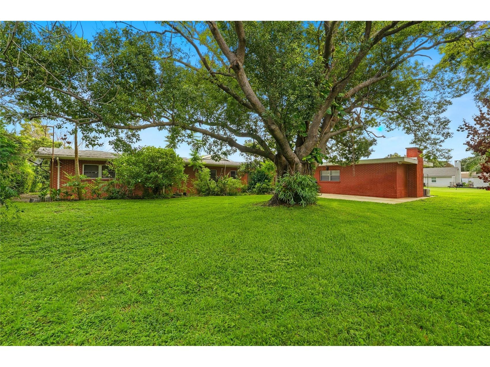 1475 S Lake Howard Drive Winter Haven FL 33880 - LAKE HOWARD L4963275 image54