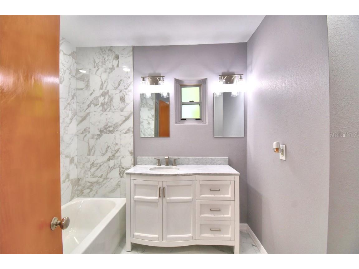 1475 S Lake Howard Drive Winter Haven FL 33880 P4934004 image11