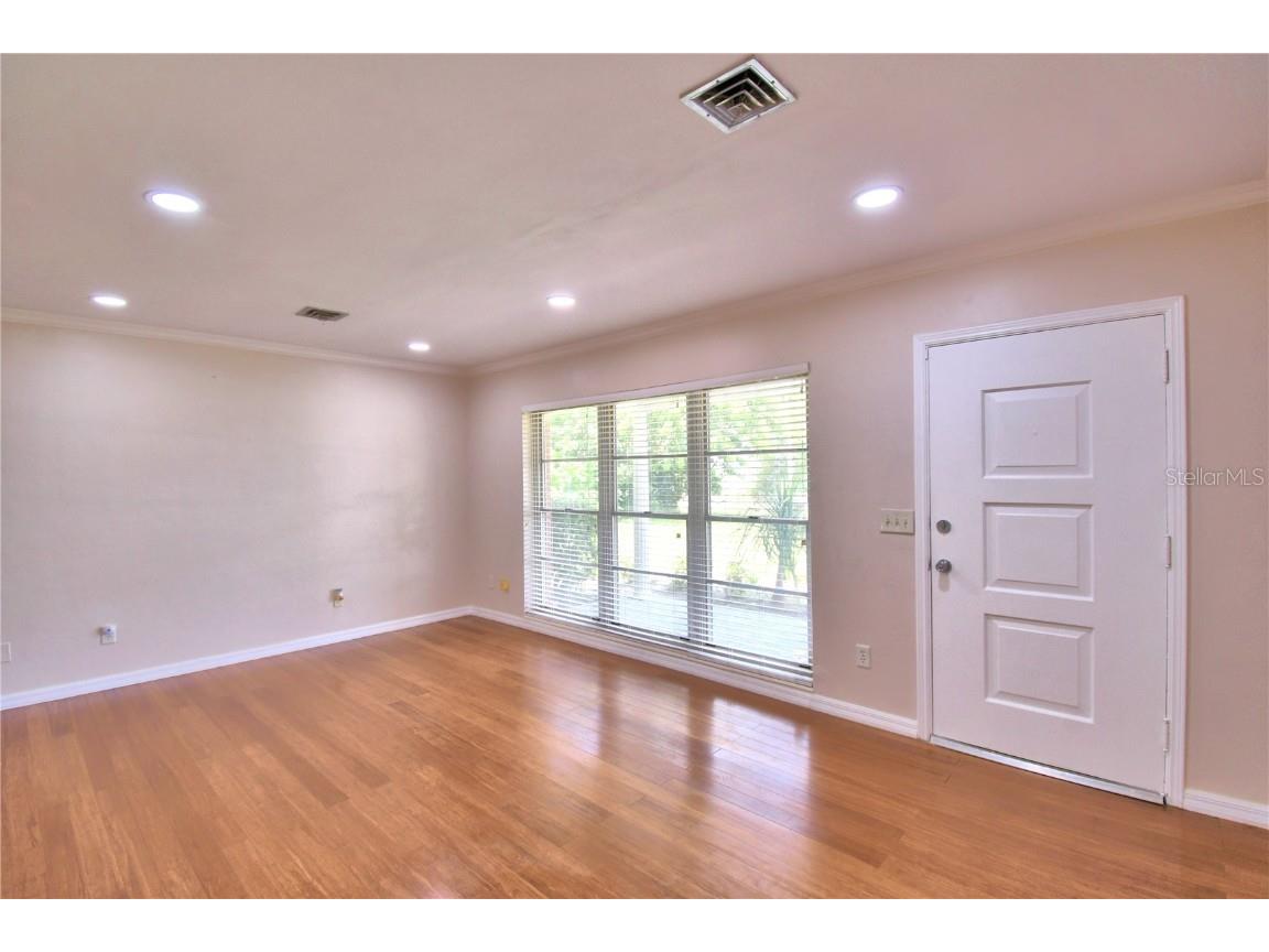 1475 S Lake Howard Drive Winter Haven FL 33880 P4934004 image7