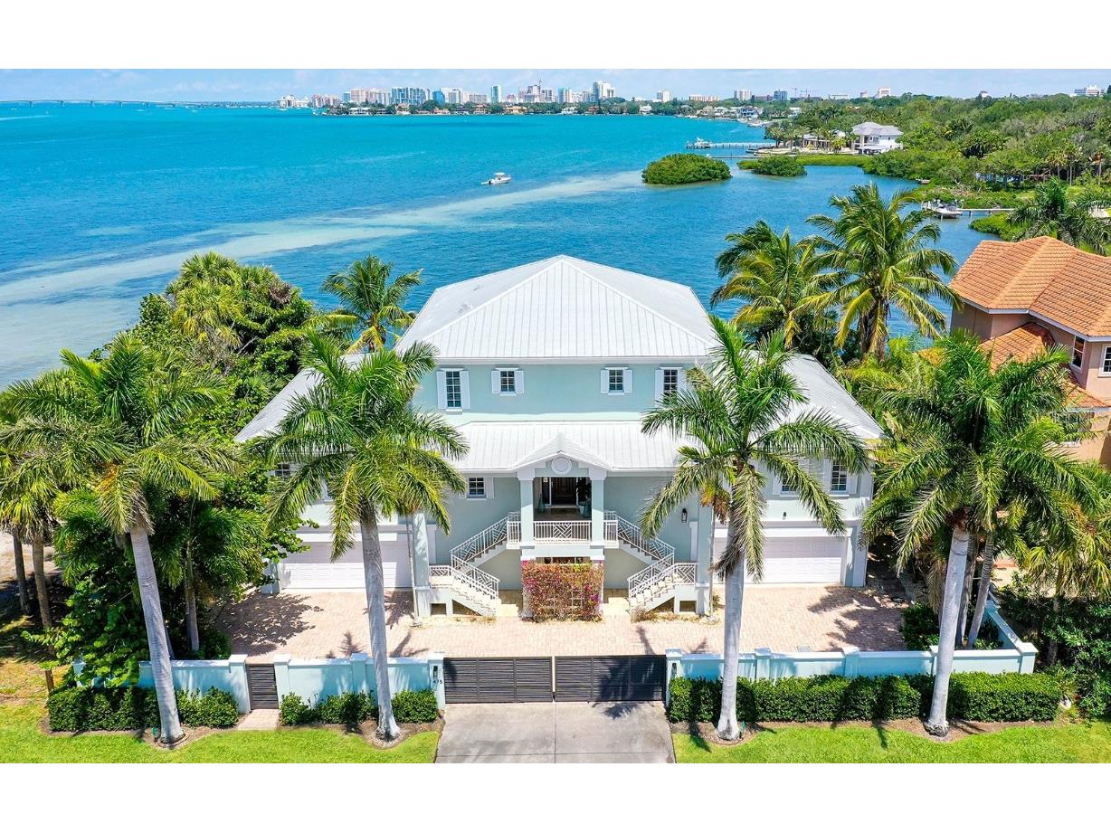 1475 Siesta Drive Sarasota FL 34239 - SARASOTA BAY A4566286 image1