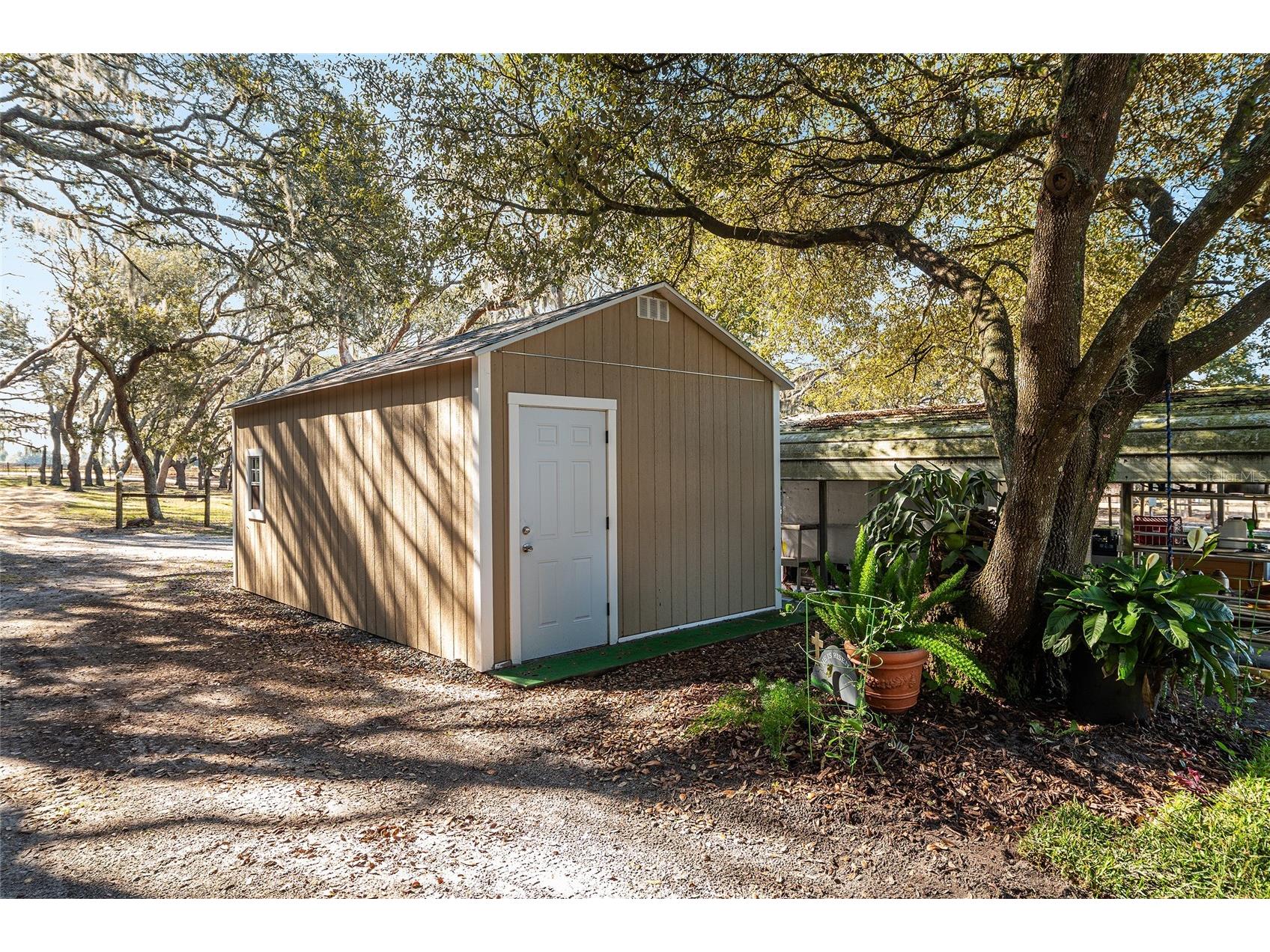 14765 SE 180th Street Weirsdale FL 32195 OM716135 image35