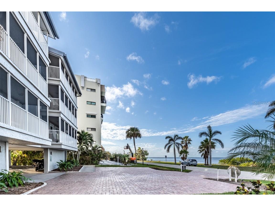 1477 Park Beach Circle #11 Punta Gorda FL 33950 C7502726 image1