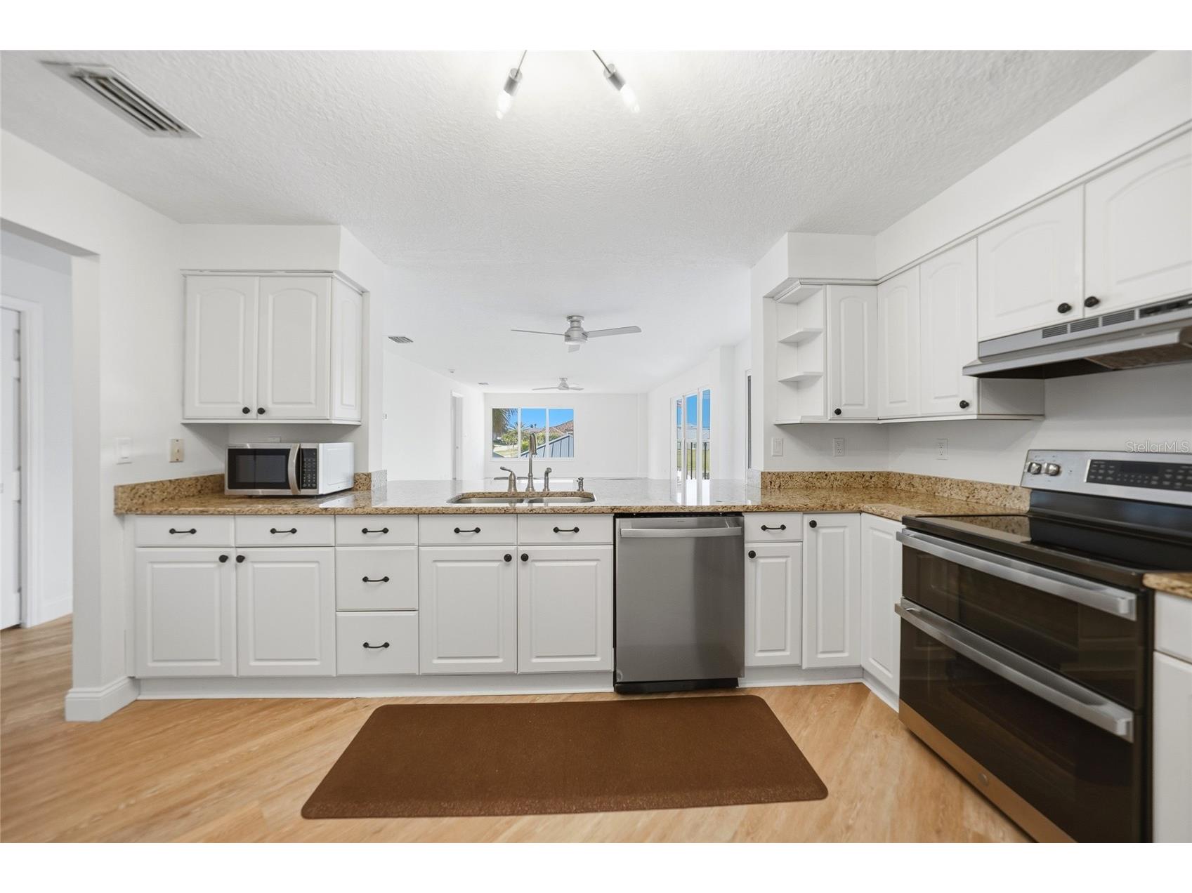 1477 Park Beach Circle #13 Punta Gorda FL 33950 A4694583 image14