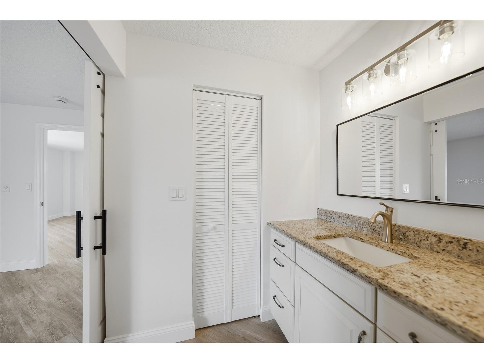1477 Park Beach Circle #13 Punta Gorda FL 33950 A4694583 image23