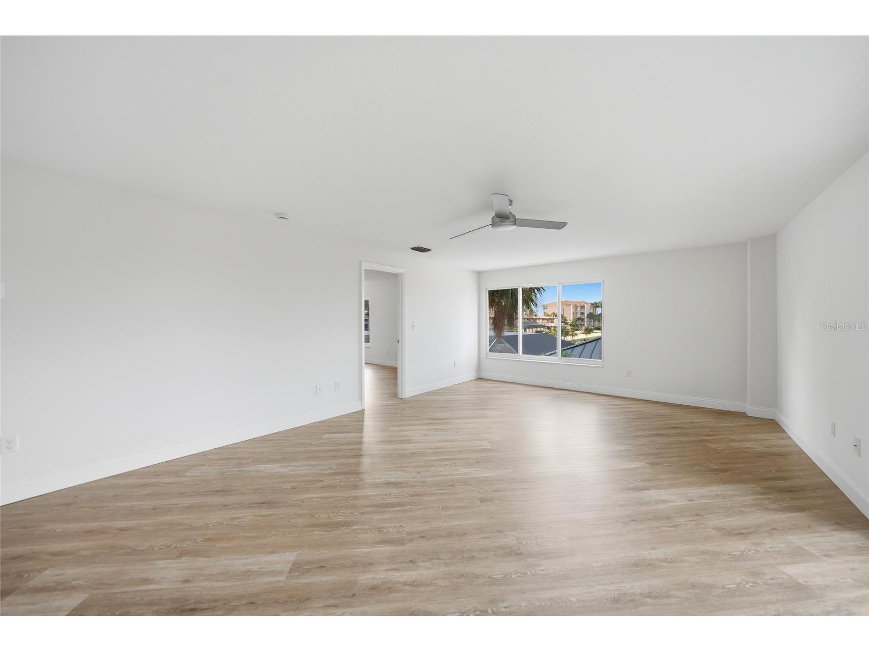 1477 Park Beach Circle #13 Punta Gorda FL 33950 A4694583 image5