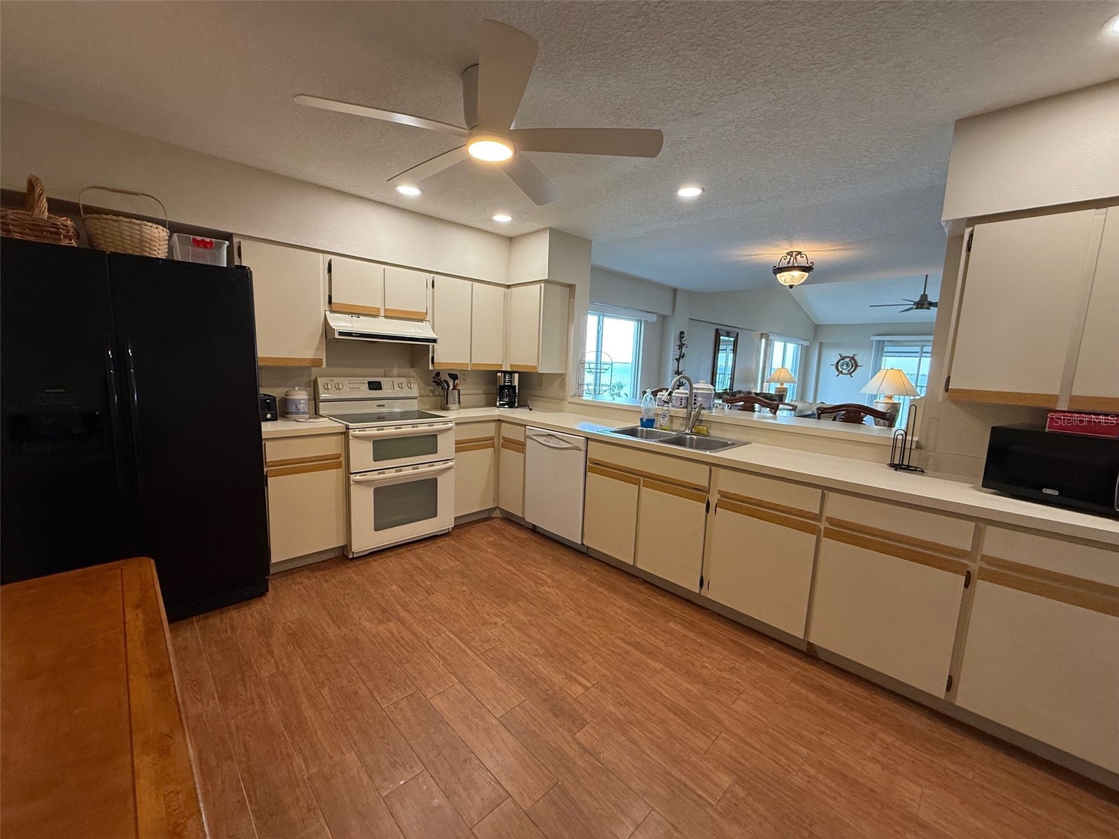 1477 Park Beach Circle #31 Punta Gorda FL 33950 C7525301 image5