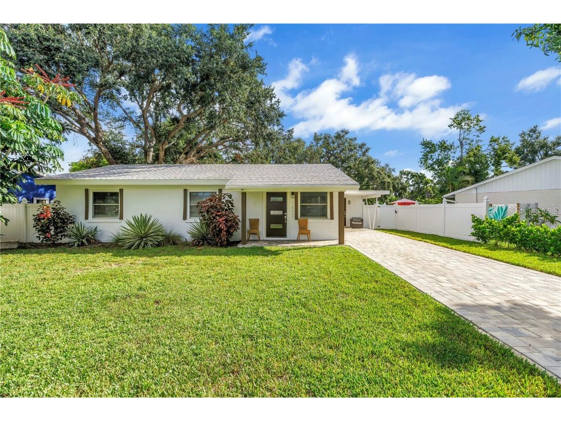 1477 S School Avenue Sarasota FL 34239 A4662930 image1