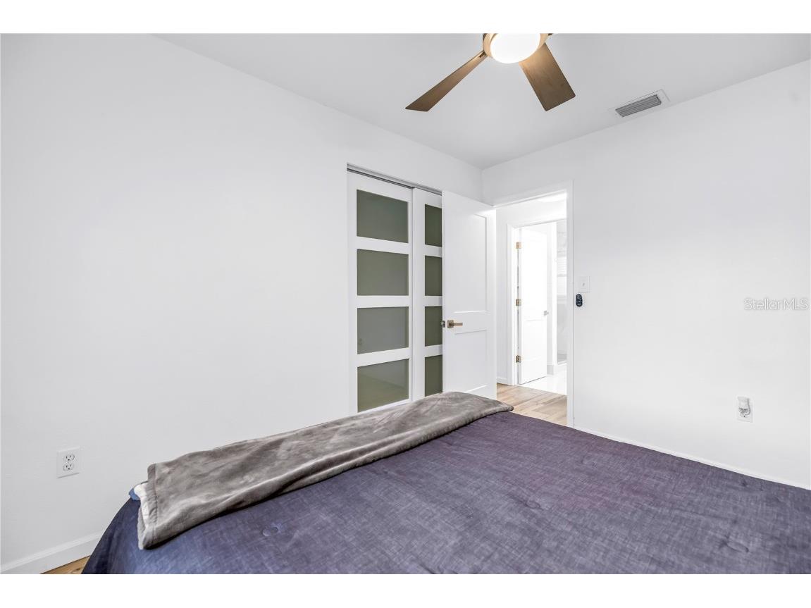 1477 S School Avenue Sarasota FL 34239 A4662930 image22