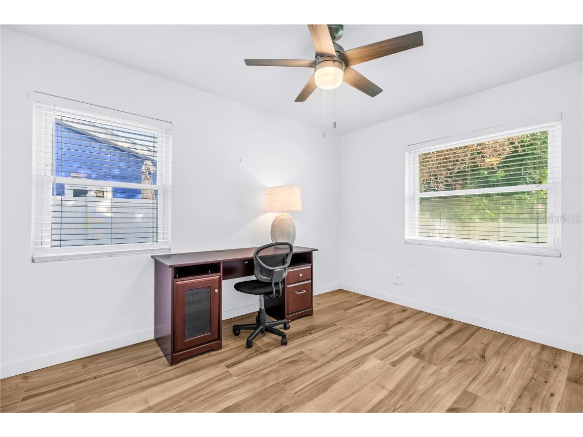 1477 S School Avenue Sarasota FL 34239 A4662930 image23