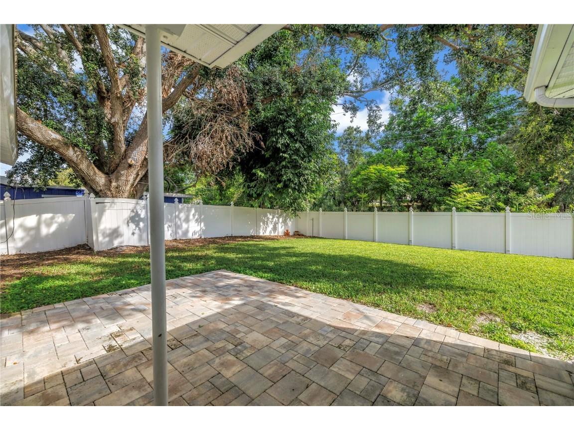 1477 S School Avenue Sarasota FL 34239 A4662930 image27