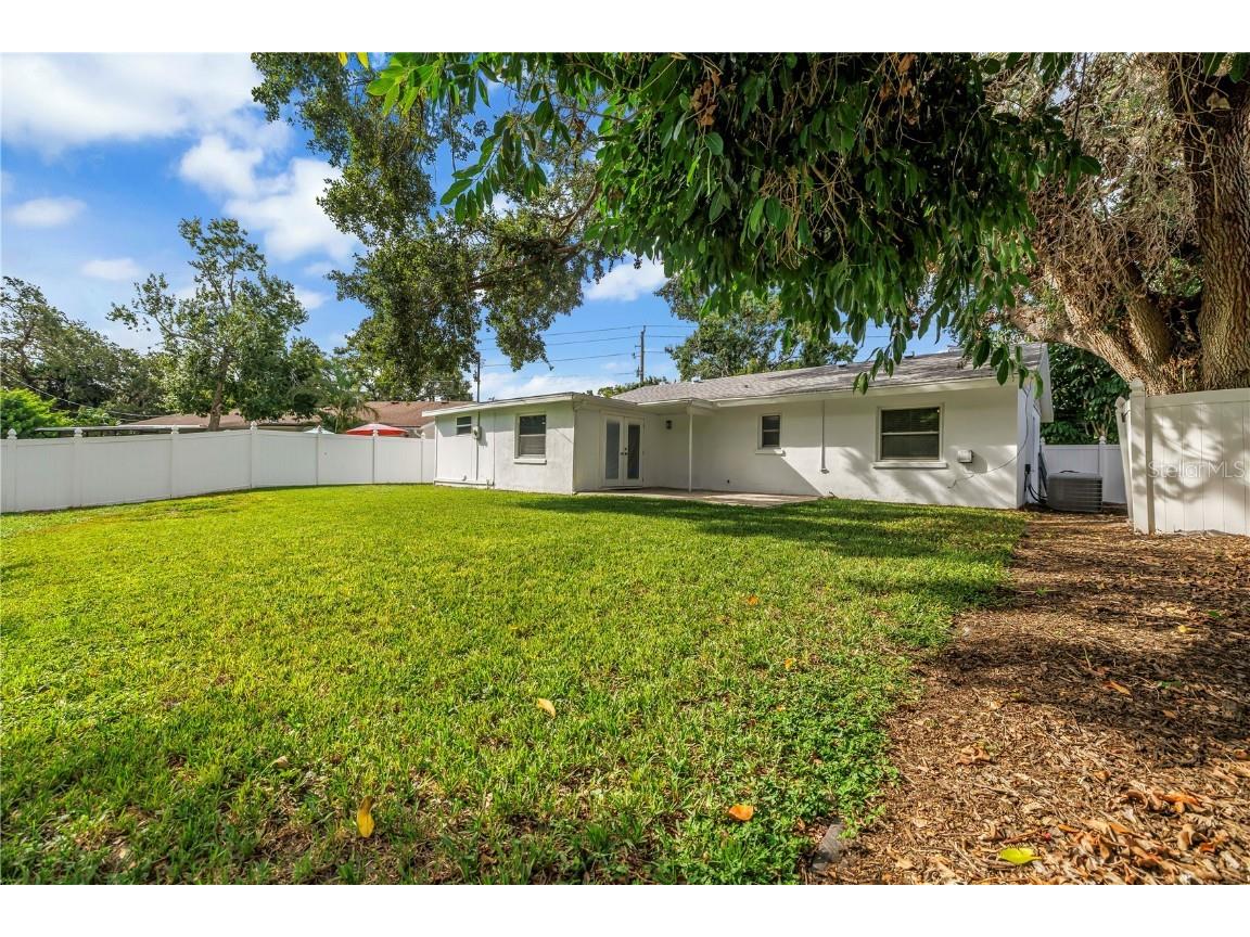 1477 S School Avenue Sarasota FL 34239 A4662930 image30